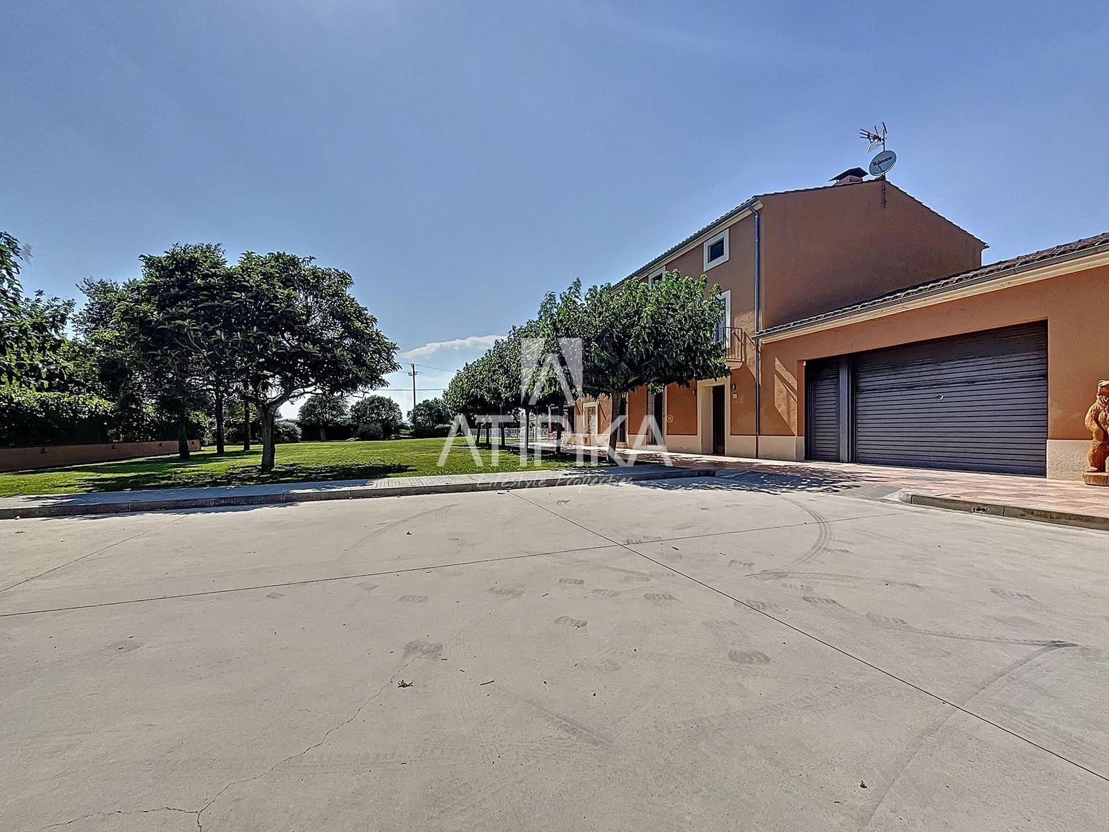 6 soveværelse Finca/Landehus til salg i La Granada med swimmingpool - € 1.690.000 (Ref: 9106220)