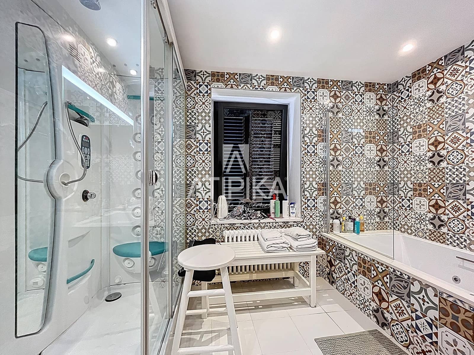 6 soveværelse Finca/Landehus til salg i La Granada med swimmingpool - € 1.690.000 (Ref: 9106220)