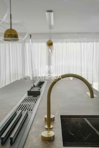 5 sypialnia Willa na sprzedaż w Sant Andreu de Llavaneres z basenem - 2 150 000 € (Ref: 9115696)