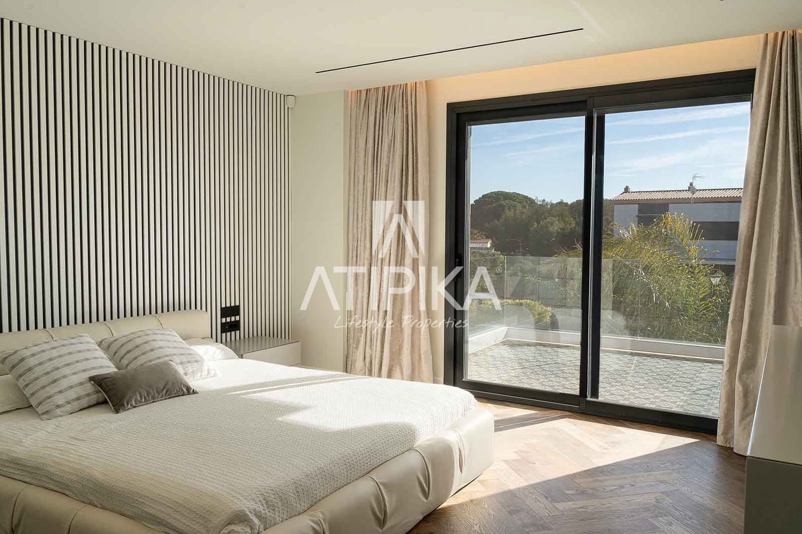 5 sypialnia Willa na sprzedaż w Sant Andreu de Llavaneres z basenem - 2 150 000 € (Ref: 9115696)