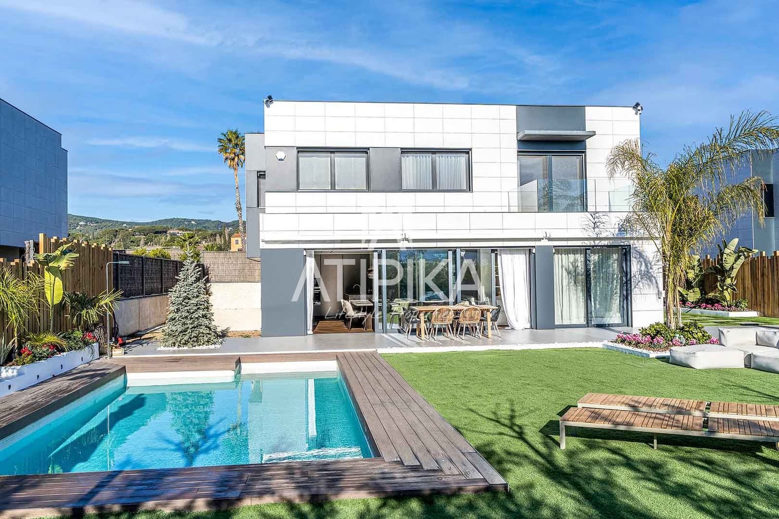 5 sypialnia Willa na sprzedaż w Sant Andreu de Llavaneres z basenem - 2 150 000 € (Ref: 9115696)