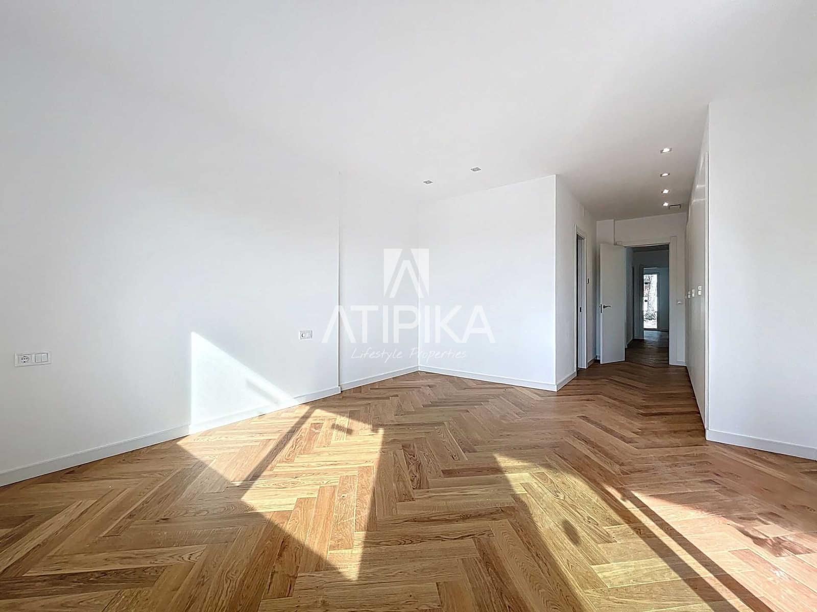 5 soveværelse Villa til salg i Sant Pere de Ribes med swimmingpool - € 1.450.000 (Ref: 9126471)