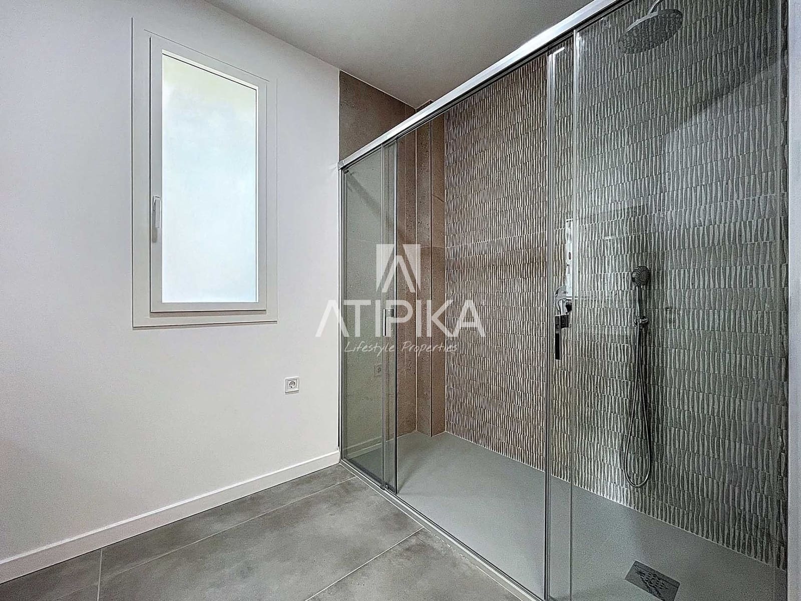 5 soveværelse Villa til salg i Sant Pere de Ribes med swimmingpool - € 1.450.000 (Ref: 9126471)