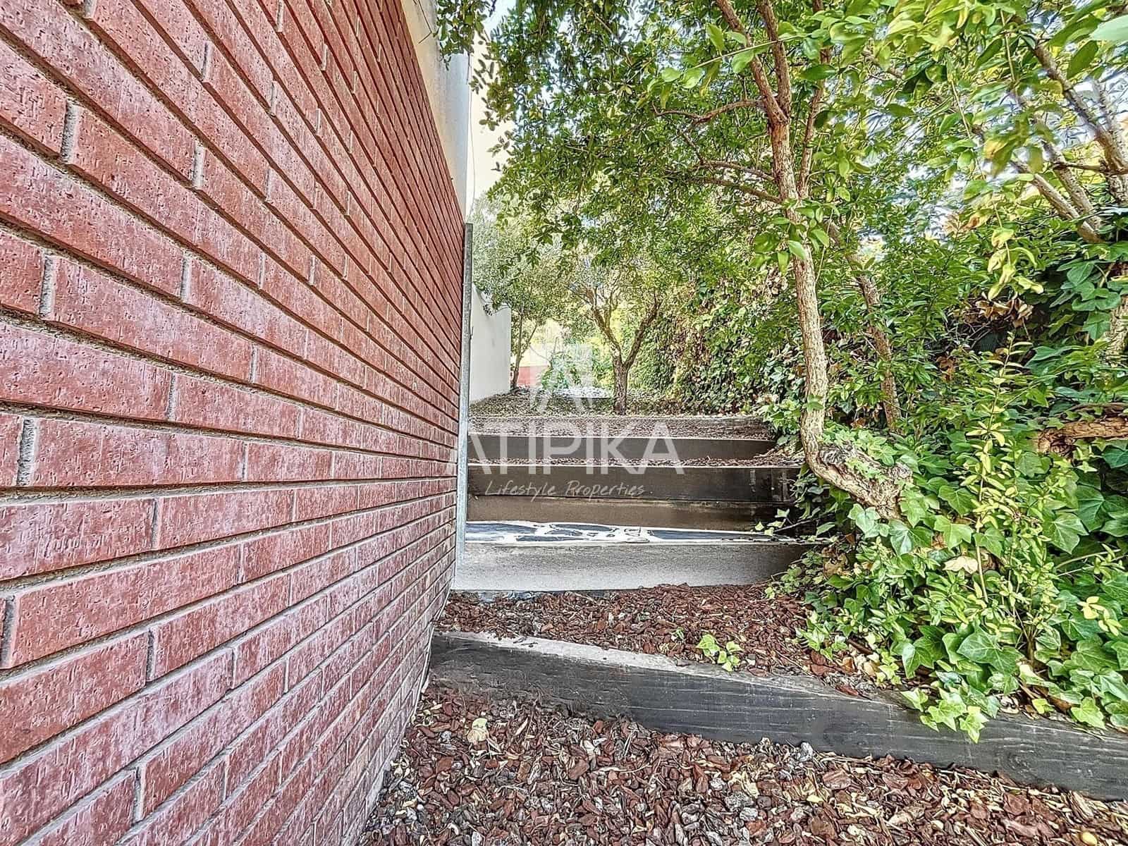 6 sypialnia Willa na sprzedaż w Sitges z basenem - 1 175 000 € (Ref: 9132050)