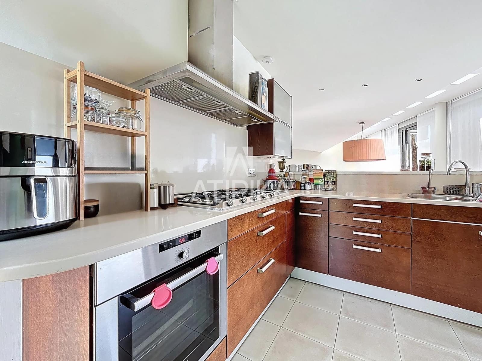 6 sypialnia Willa na sprzedaż w Sitges z basenem - 1 175 000 € (Ref: 9132050)