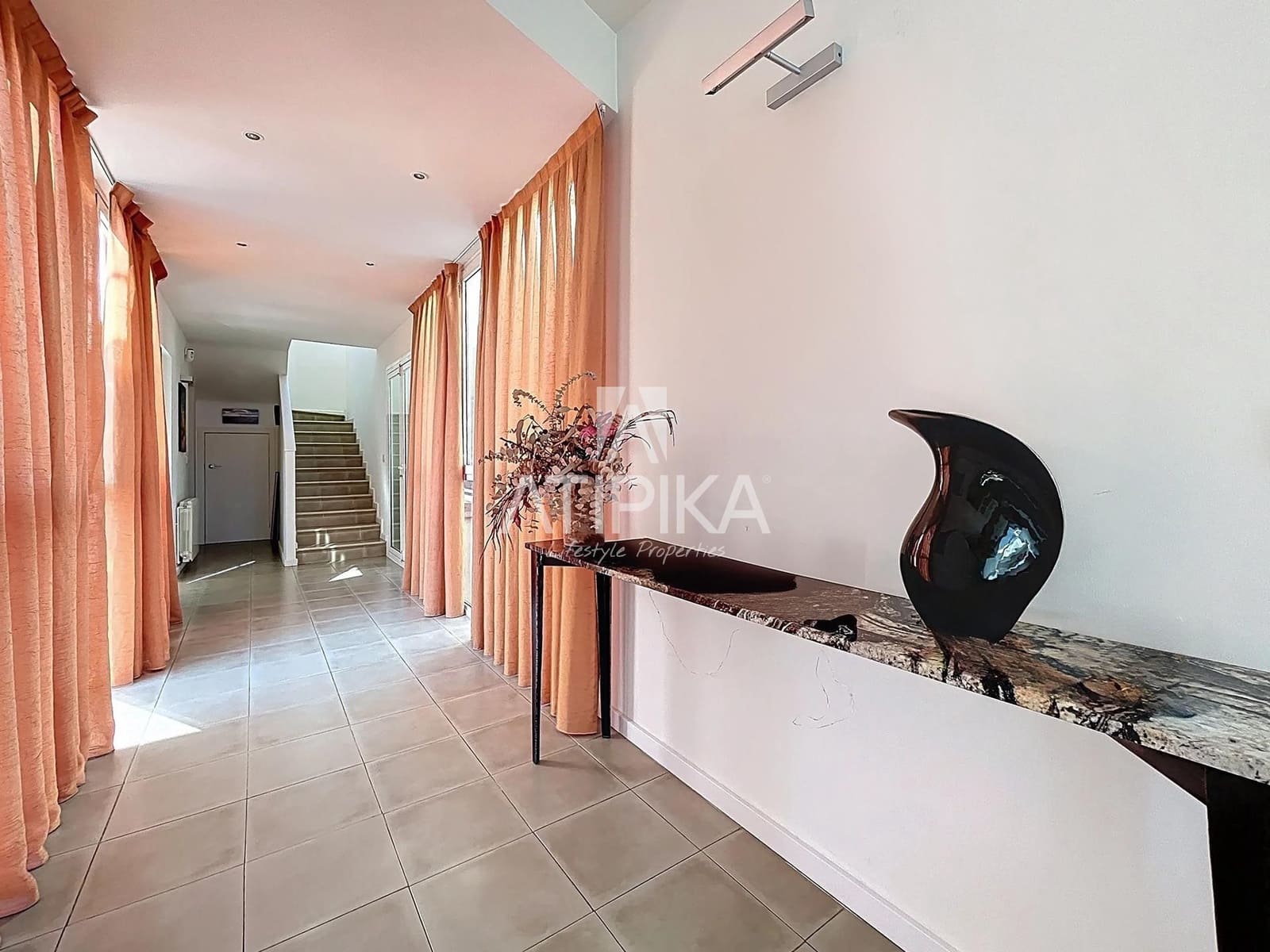 6 sypialnia Willa na sprzedaż w Sitges z basenem - 1 175 000 € (Ref: 9132050)