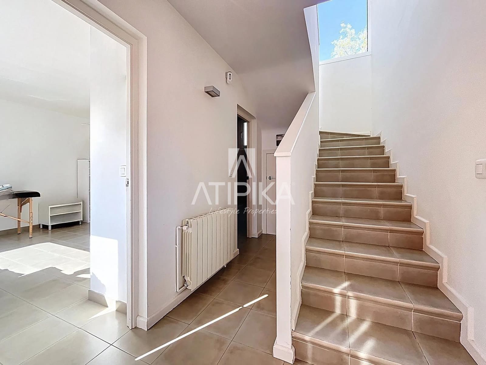 6 sypialnia Willa na sprzedaż w Sitges z basenem - 1 175 000 € (Ref: 9132050)