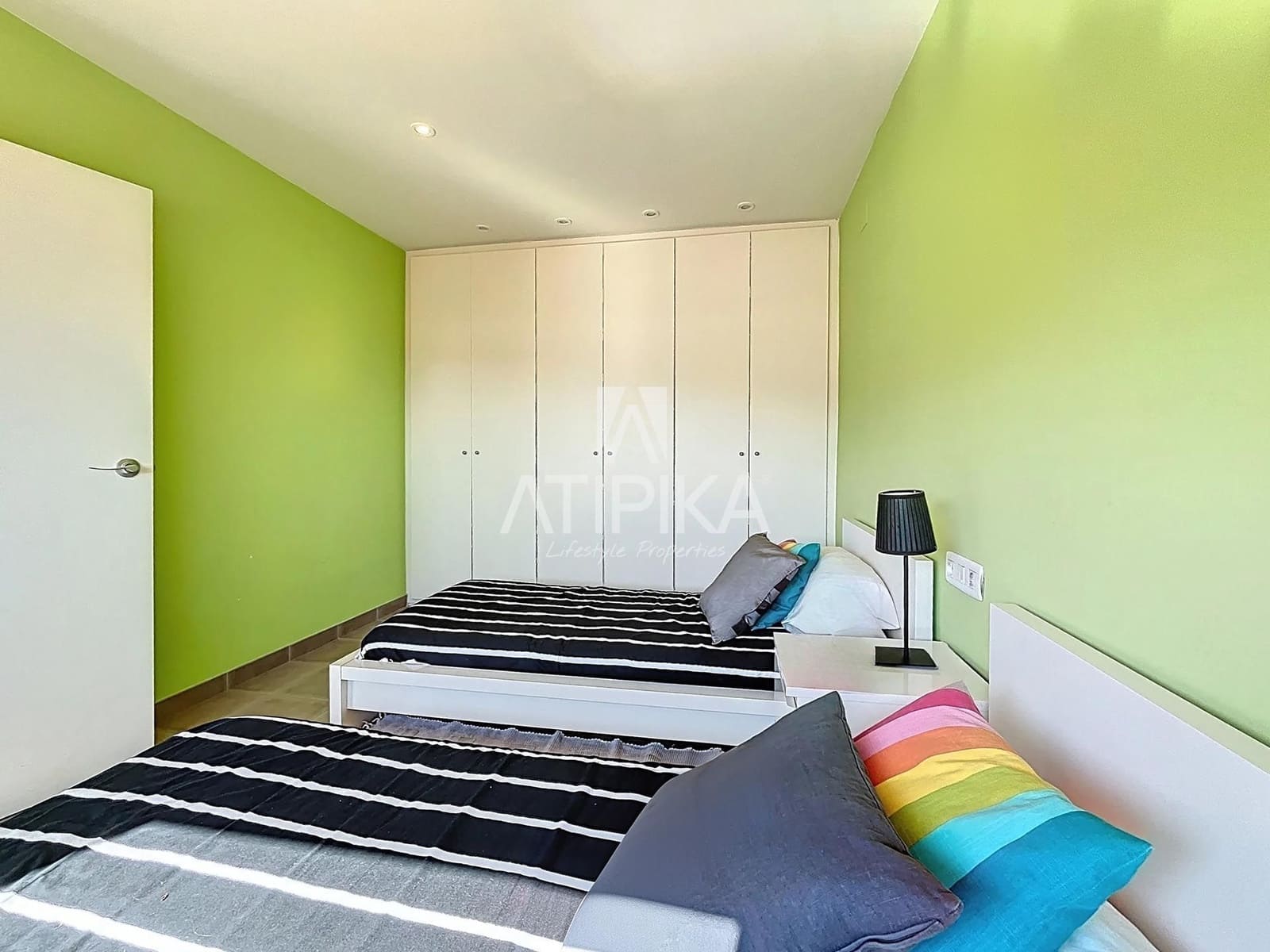 6 sypialnia Willa na sprzedaż w Sitges z basenem - 1 175 000 € (Ref: 9132050)