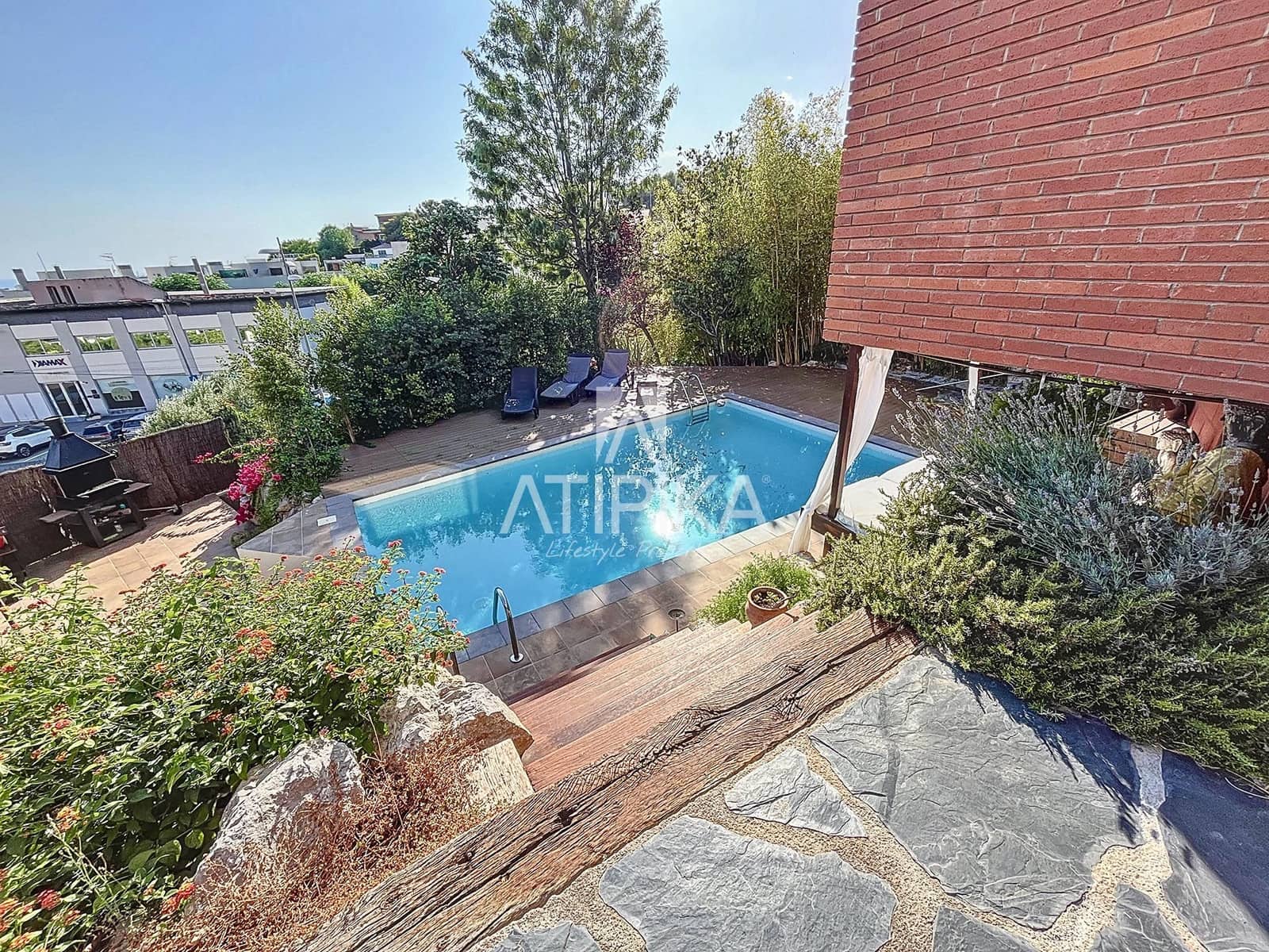 6 sypialnia Willa na sprzedaż w Sitges z basenem - 1 175 000 € (Ref: 9132050)