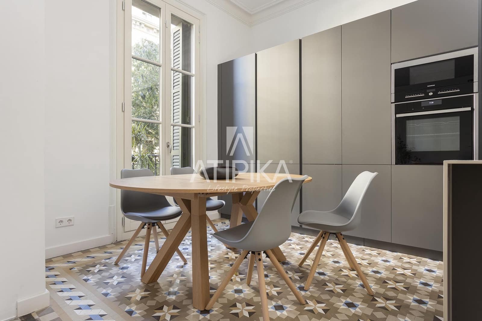 3 bedroom Apartment for sale in Barcelona city - € 1,250,000 (Ref: 9132052)