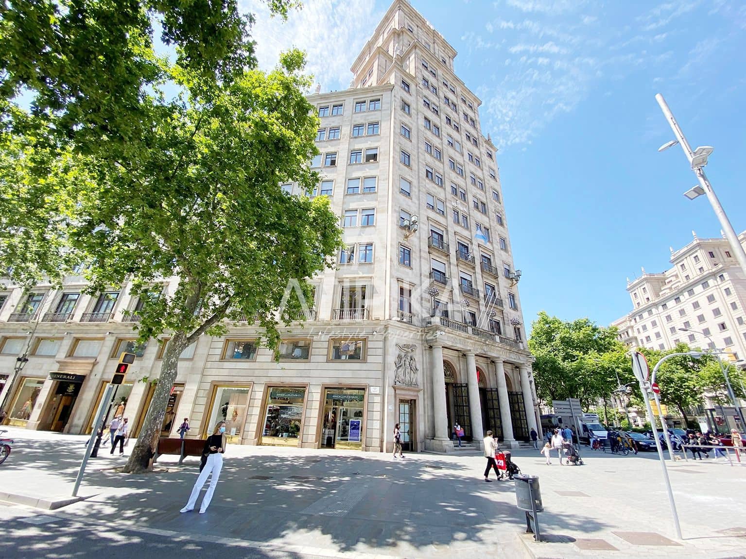 3 bedroom Apartment for sale in Barcelona city - € 1,250,000 (Ref: 9132052)