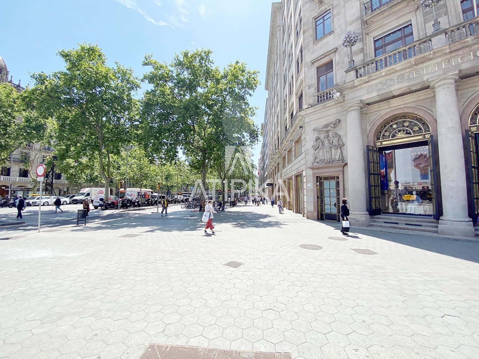 3 bedroom Apartment for sale in Barcelona city - € 1,250,000 (Ref: 9132052)