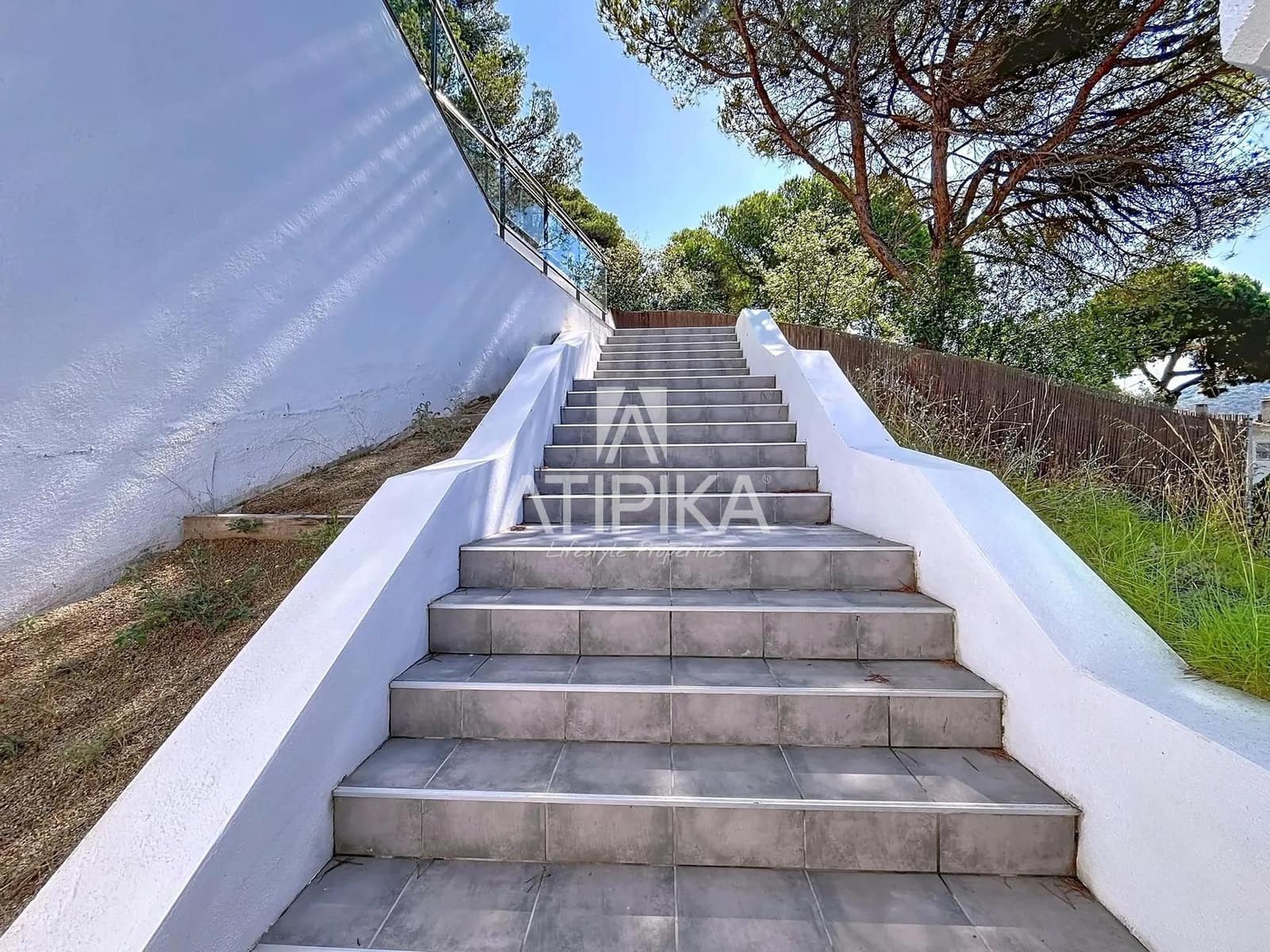 5 soveværelse Villa til salg i Vallromanes med swimmingpool - € 790.000 (Ref: 9153574)