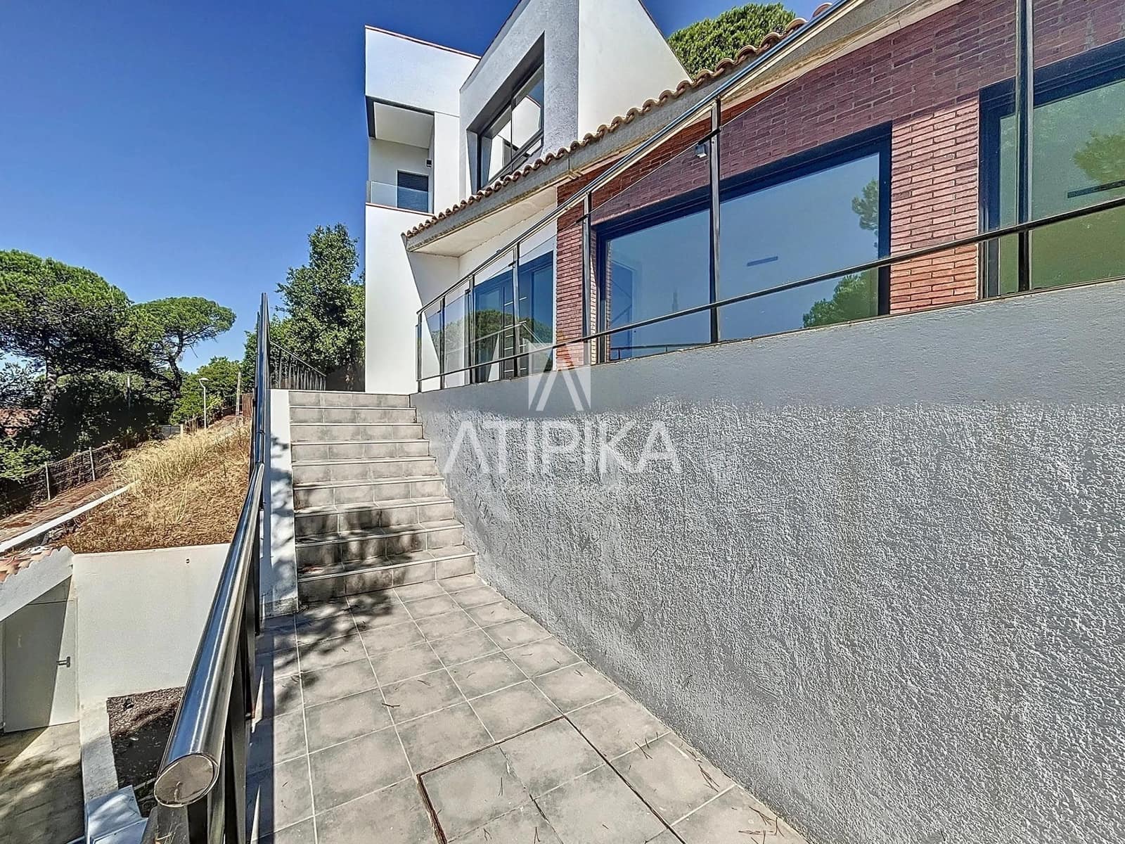 5 soveværelse Villa til salg i Vallromanes med swimmingpool - € 790.000 (Ref: 9153574)