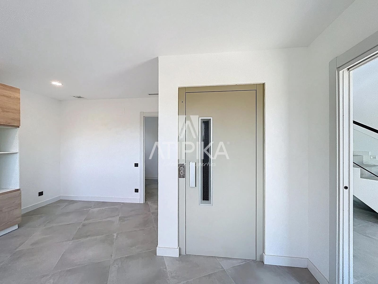 5 soveværelse Villa til salg i Vallromanes med swimmingpool - € 790.000 (Ref: 9153574)