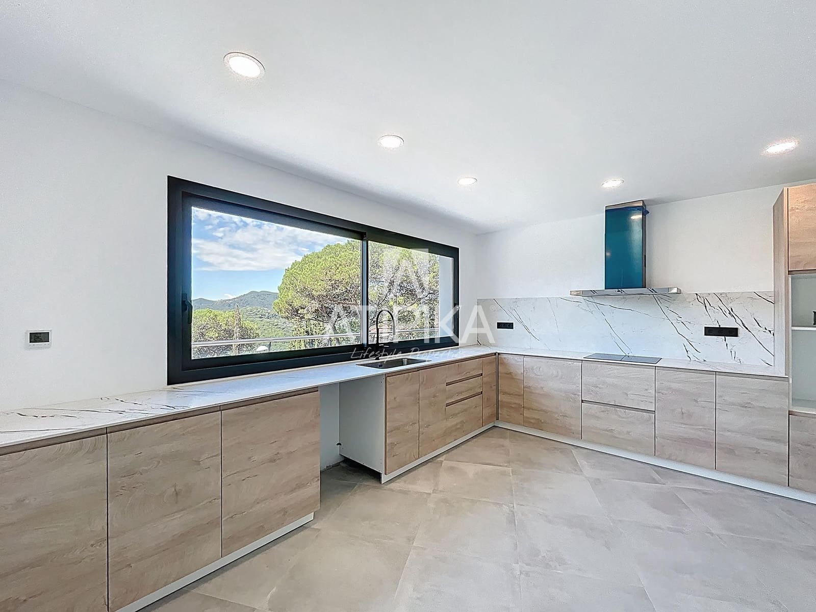 5 soveværelse Villa til salg i Vallromanes med swimmingpool - € 790.000 (Ref: 9153574)