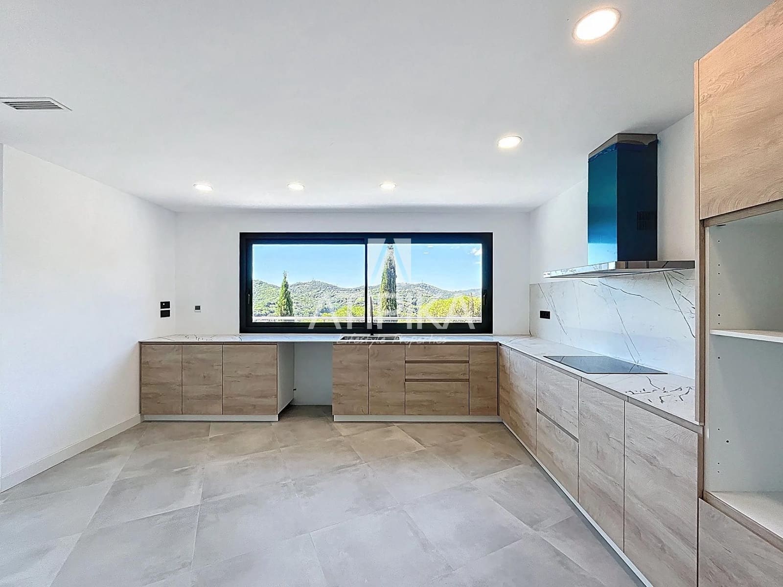 5 soveværelse Villa til salg i Vallromanes med swimmingpool - € 790.000 (Ref: 9153574)