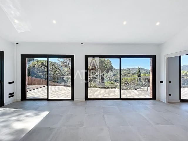 5 soveværelse Villa til salg i Vallromanes med swimmingpool - € 790.000 (Ref: 9153574)