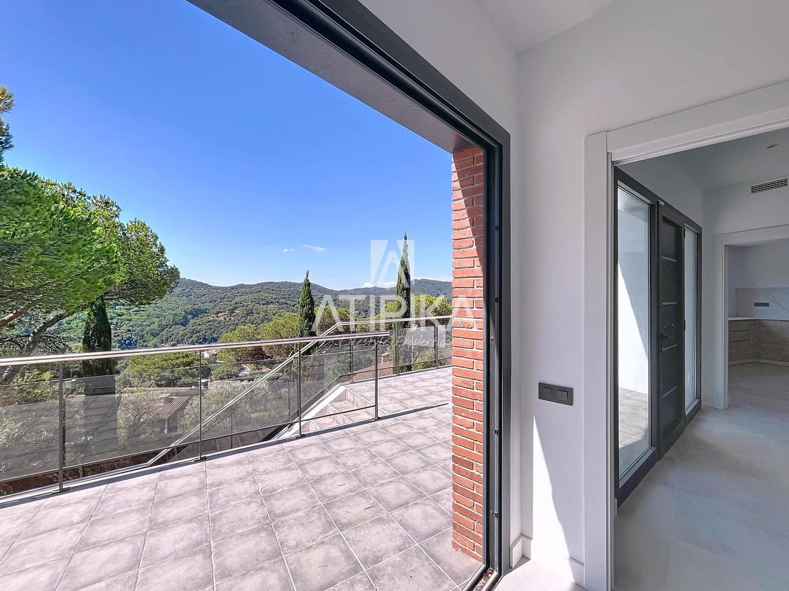 5 soveværelse Villa til salg i Vallromanes med swimmingpool - € 790.000 (Ref: 9153574)