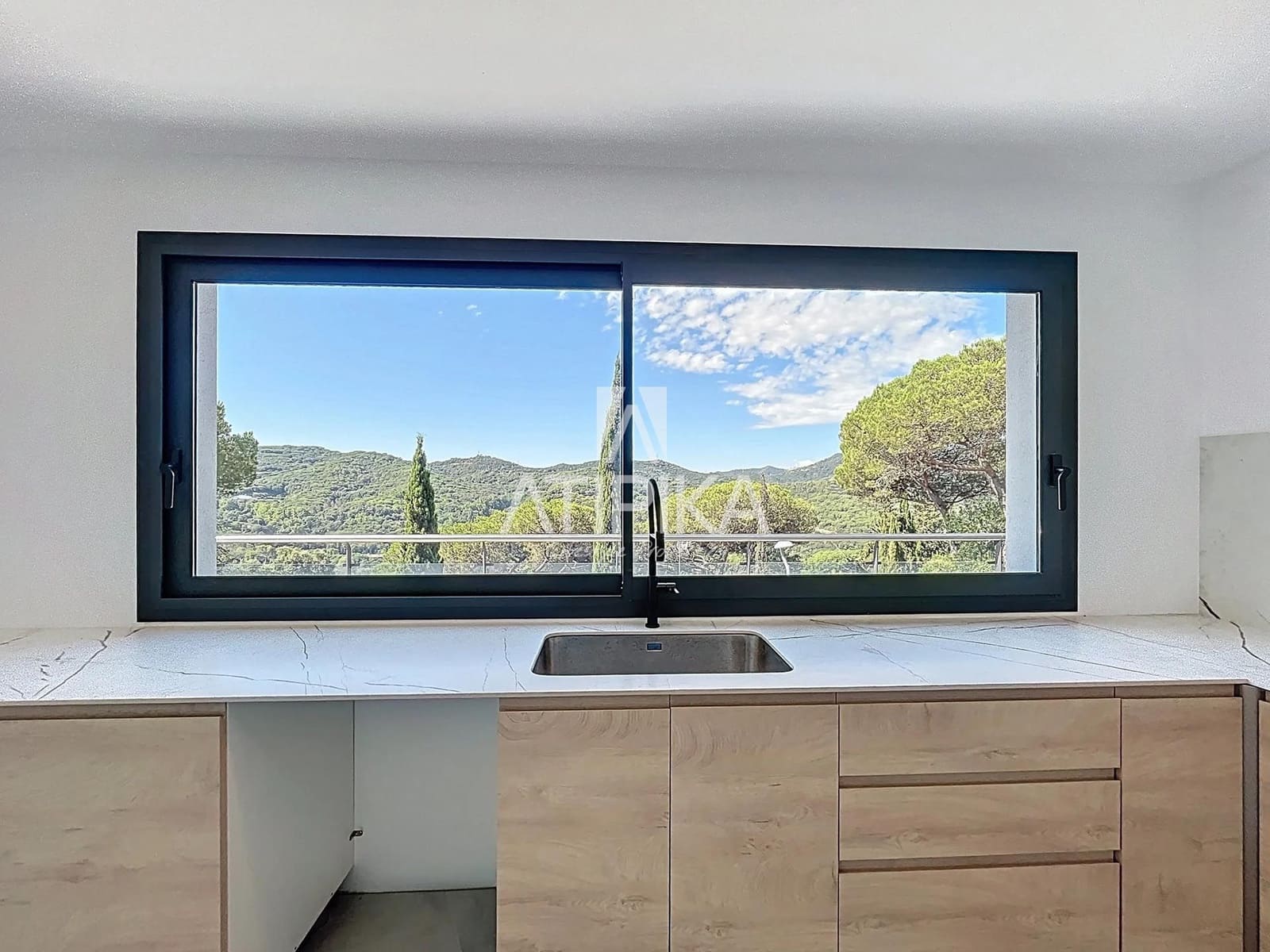 5 soveværelse Villa til salg i Vallromanes med swimmingpool - € 790.000 (Ref: 9153574)