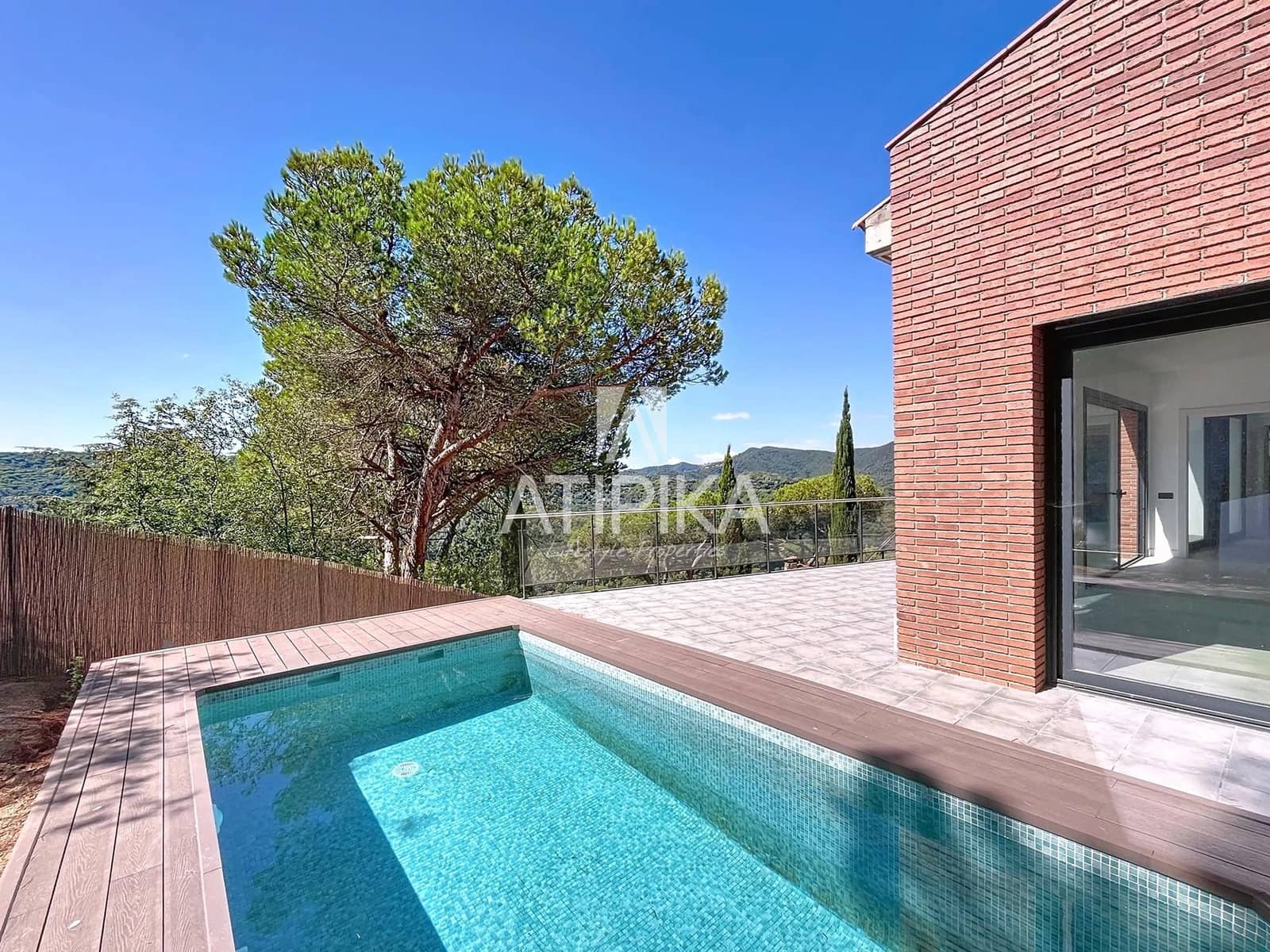 5 soveværelse Villa til salg i Vallromanes med swimmingpool - € 790.000 (Ref: 9153574)