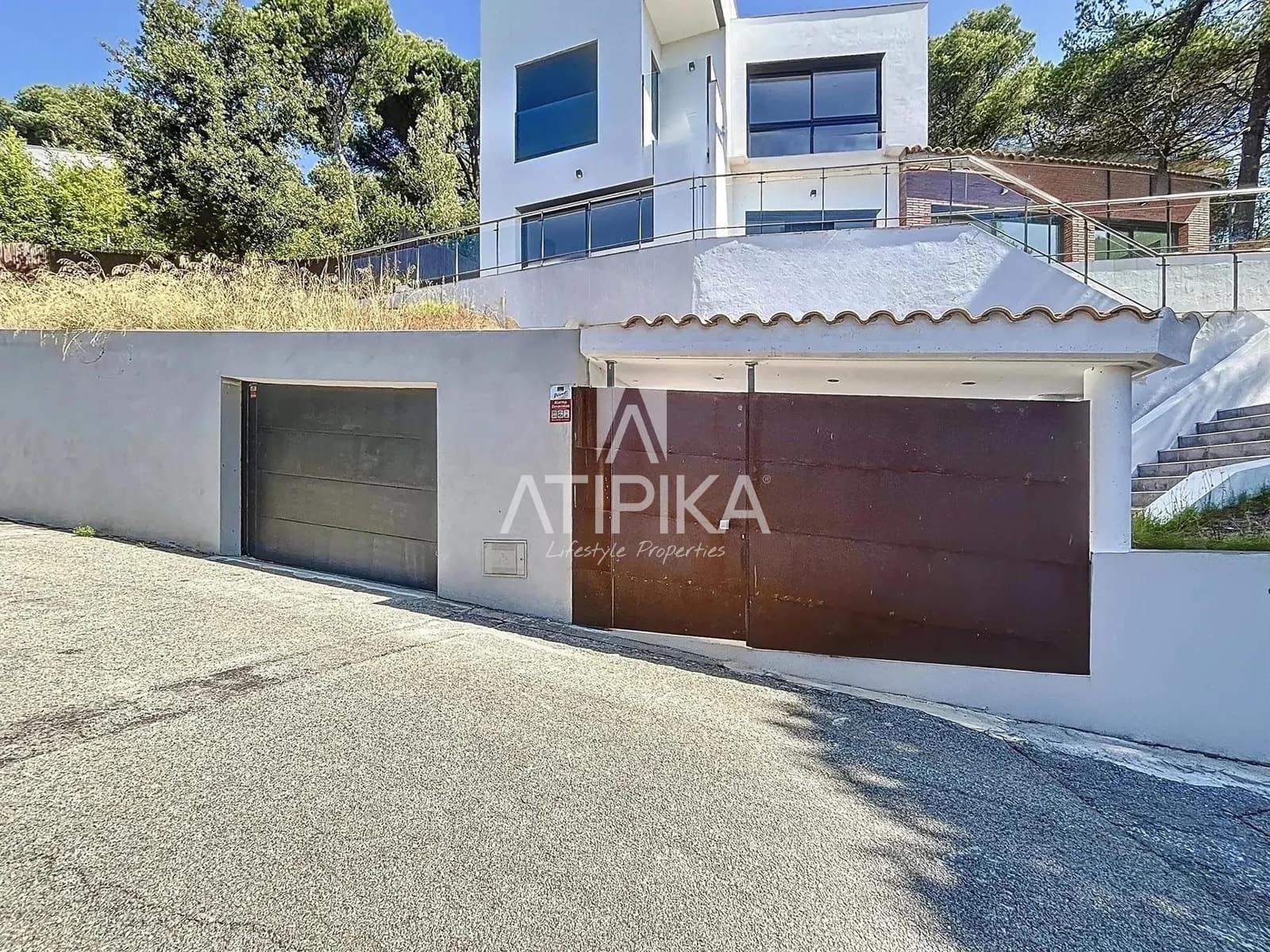 5 soveværelse Villa til salg i Vallromanes med swimmingpool - € 790.000 (Ref: 9153574)