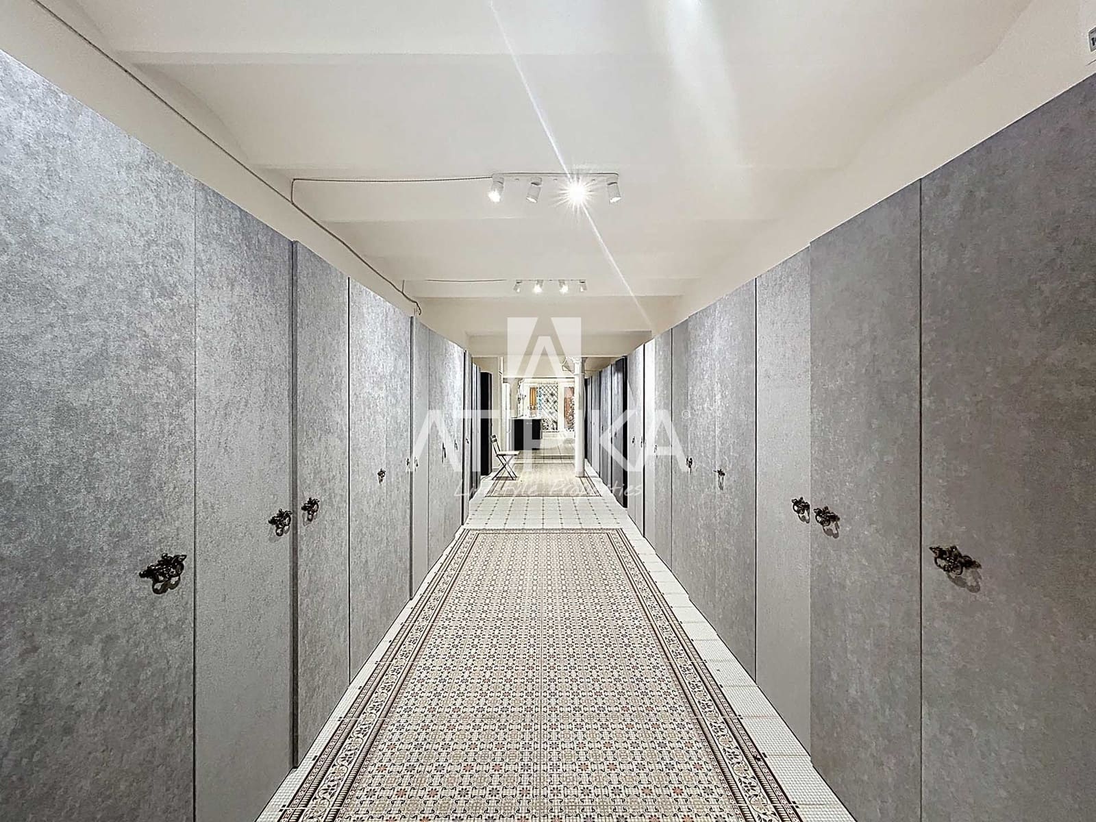 Oficina de 7 habitaciones en Barcelona ciudad en alquiler - 8.000 € (Ref: 9186616)