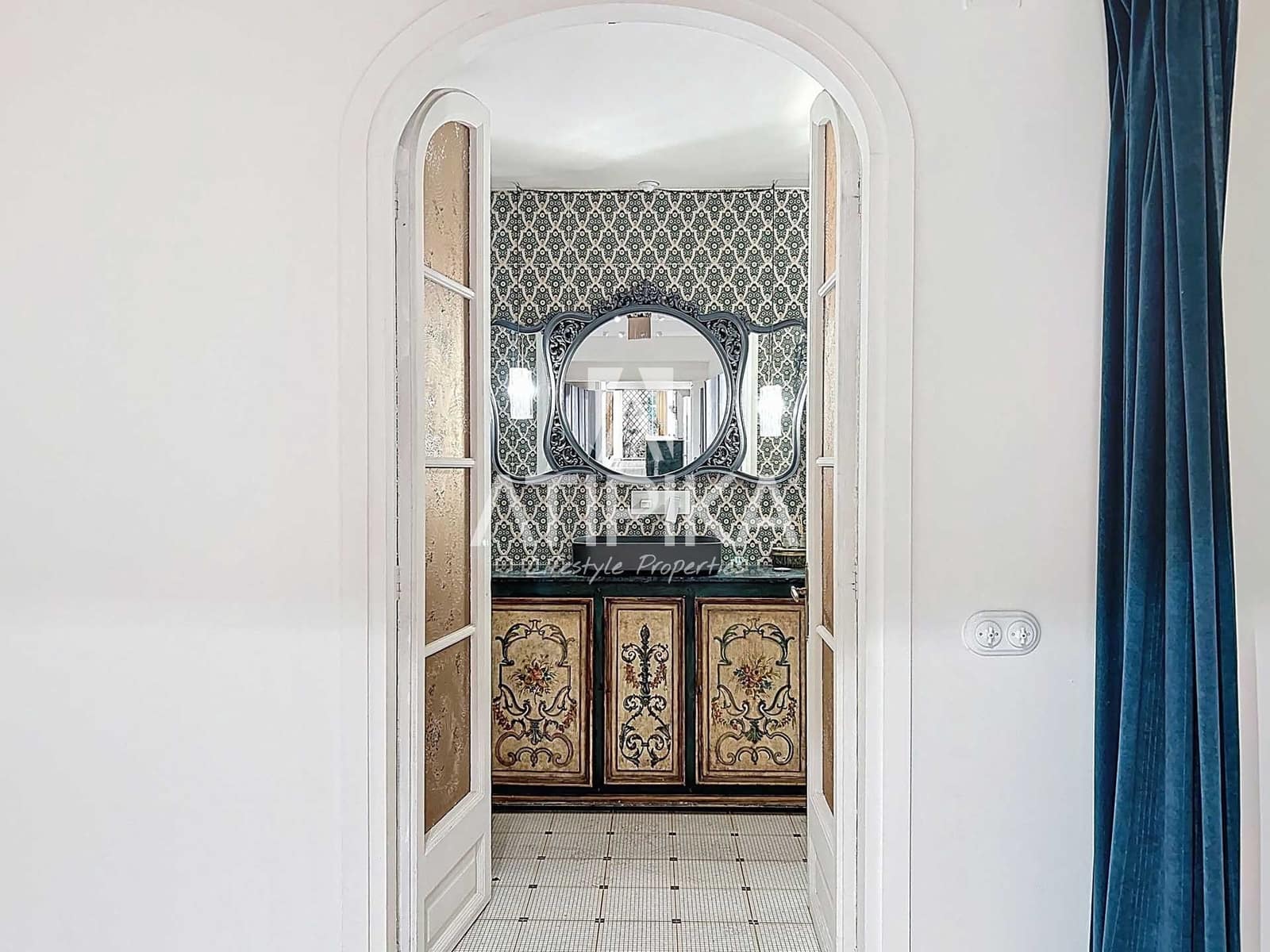 Oficina de 7 habitaciones en Barcelona ciudad en alquiler - 8.000 € (Ref: 9186616)