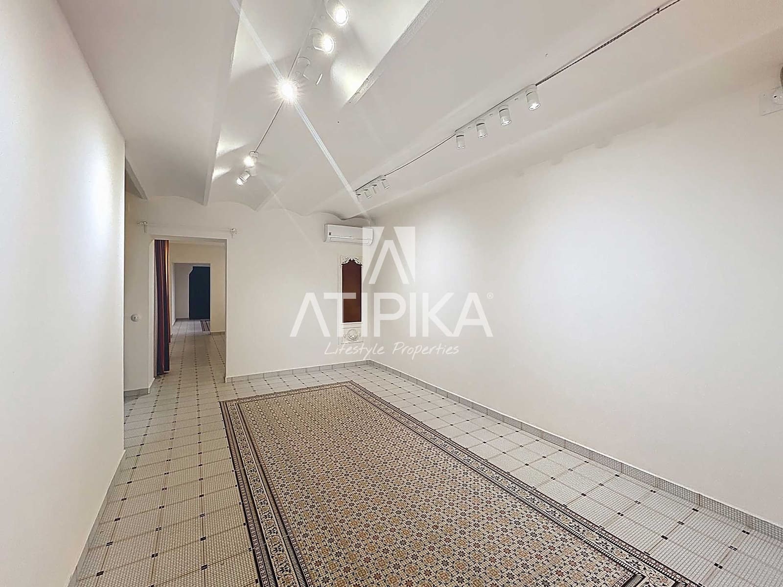 Oficina de 7 habitaciones en Barcelona ciudad en alquiler - 8.000 € (Ref: 9186616)