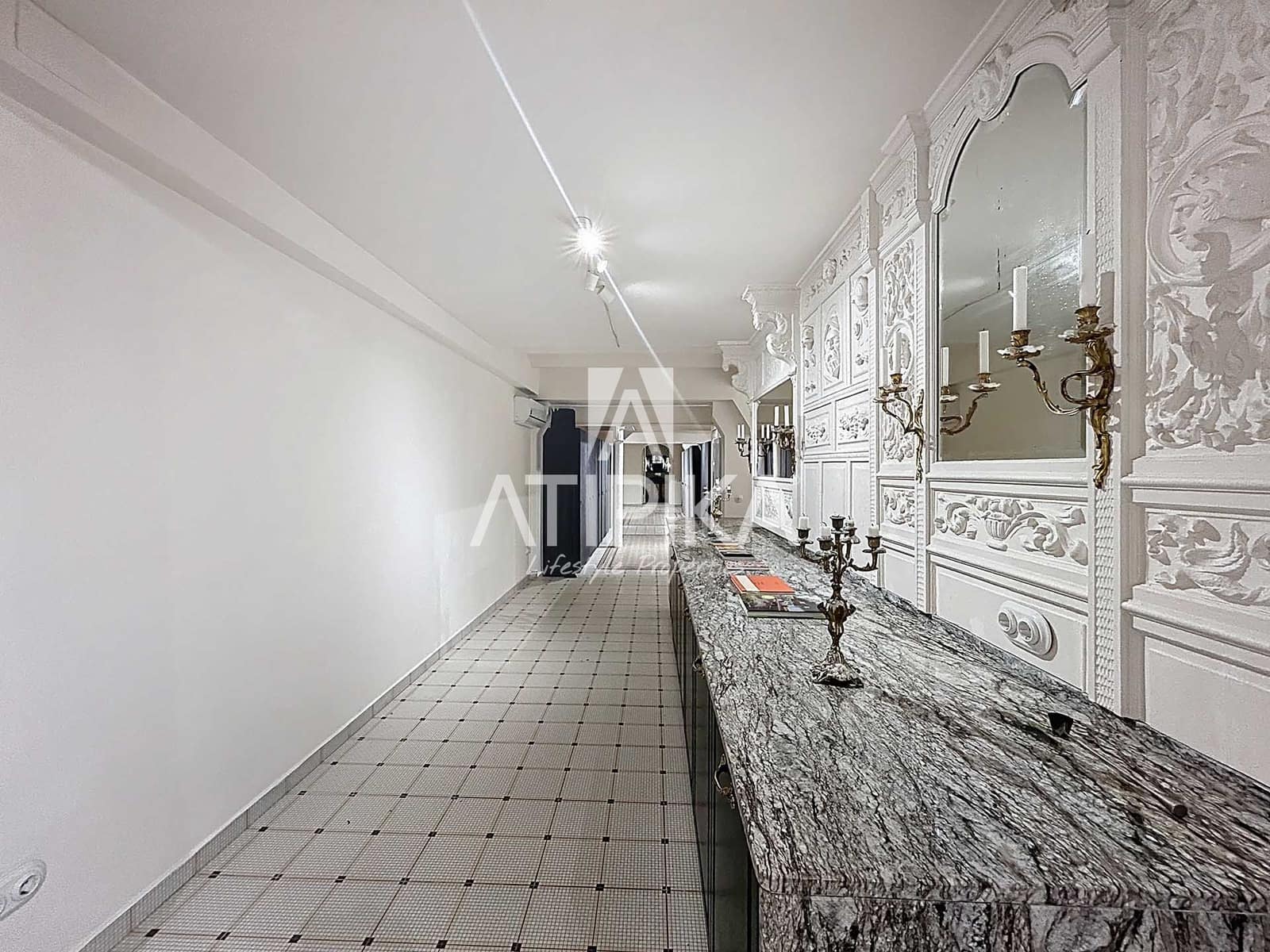 Oficina de 7 habitaciones en Barcelona ciudad en alquiler - 8.000 € (Ref: 9186616)