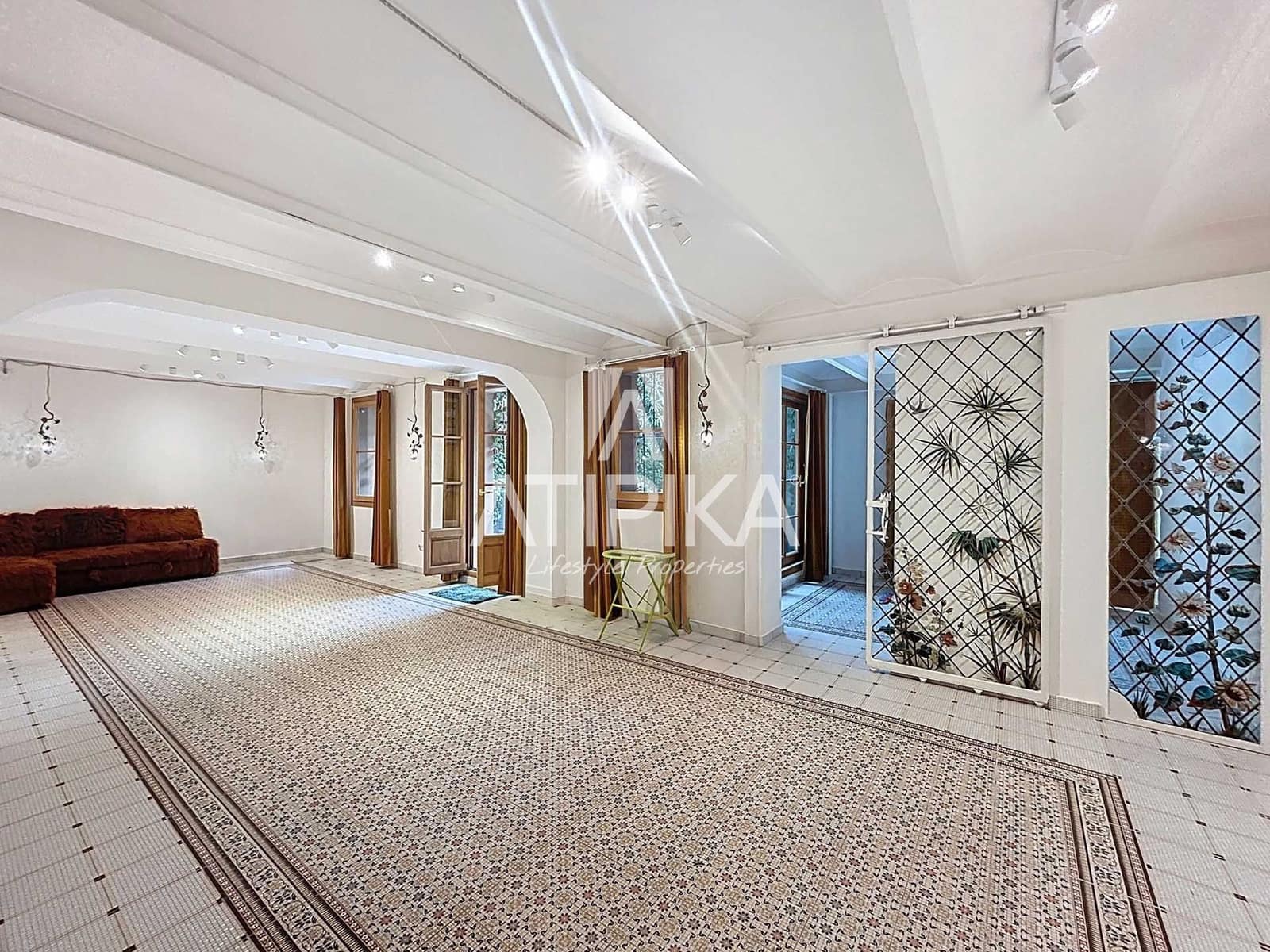 Oficina de 7 habitaciones en Barcelona ciudad en alquiler - 8.000 € (Ref: 9186616)