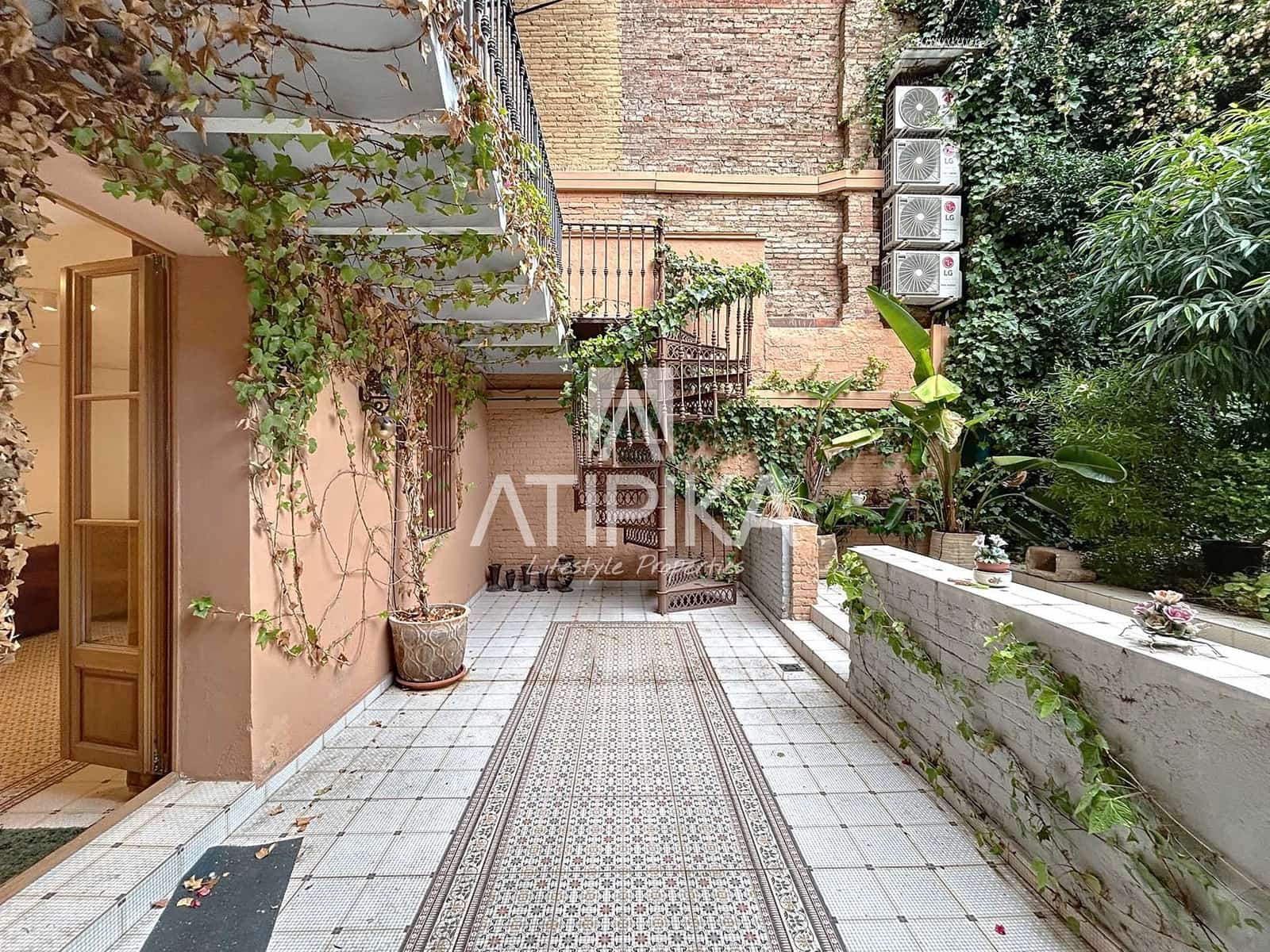 Oficina de 7 habitaciones en Barcelona ciudad en alquiler - 8.000 € (Ref: 9186616)
