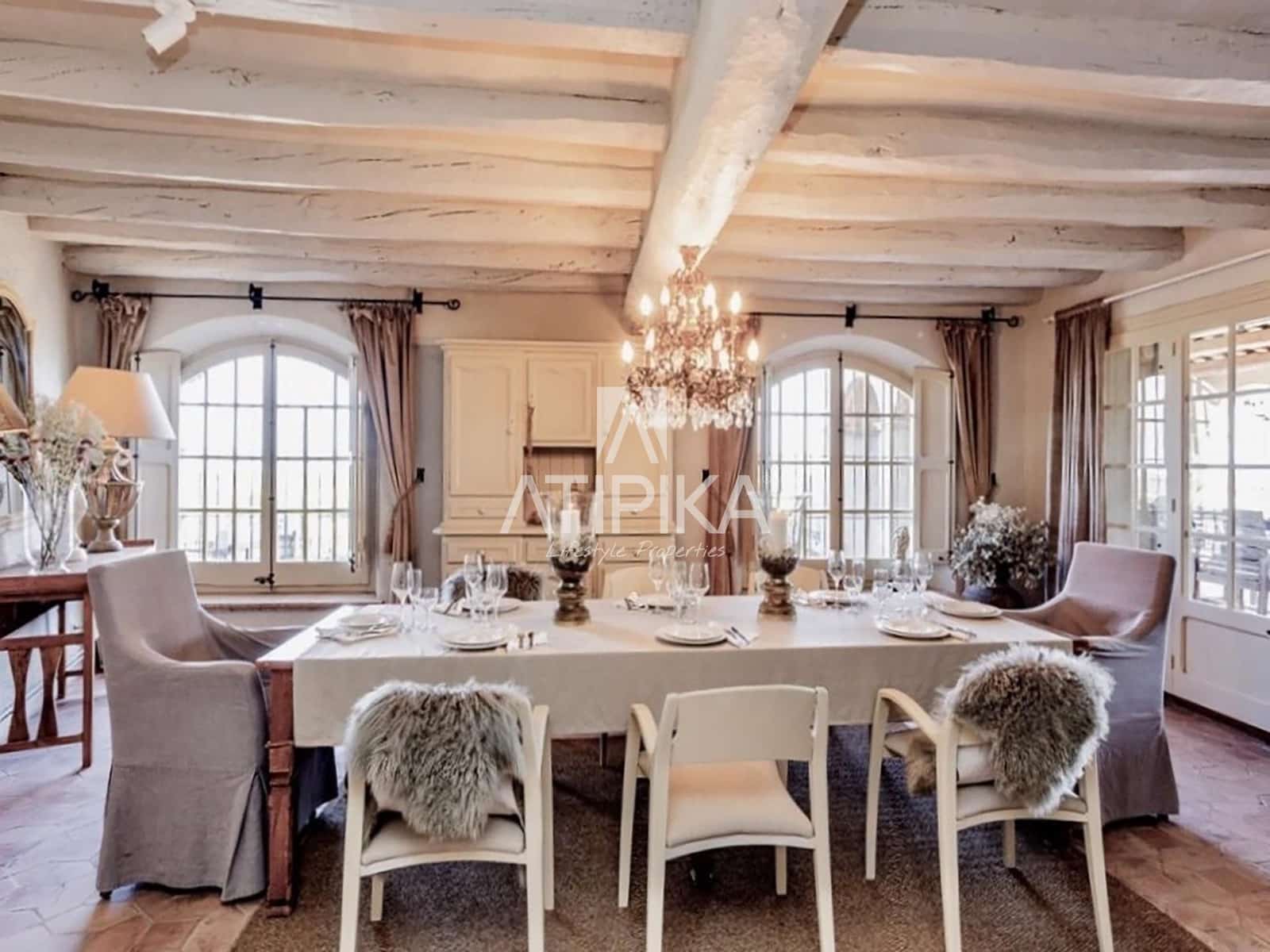 8 soveværelse Finca/Landehus til salg i Castellvi de la Marca med swimmingpool - € 995.000 (Ref: 9187970)