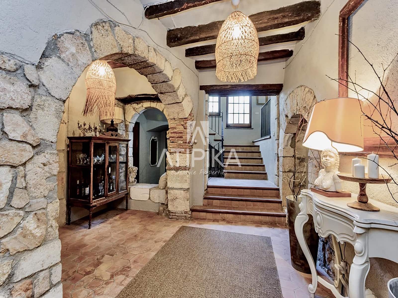 8 soveværelse Finca/Landehus til salg i Castellvi de la Marca med swimmingpool - € 995.000 (Ref: 9187970)