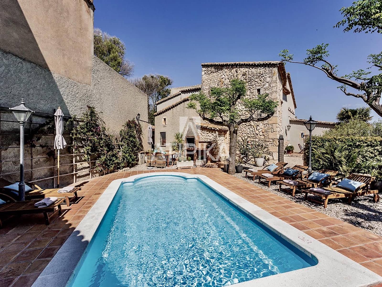 8 soveværelse Finca/Landehus til salg i Castellvi de la Marca med swimmingpool - € 995.000 (Ref: 9187970)