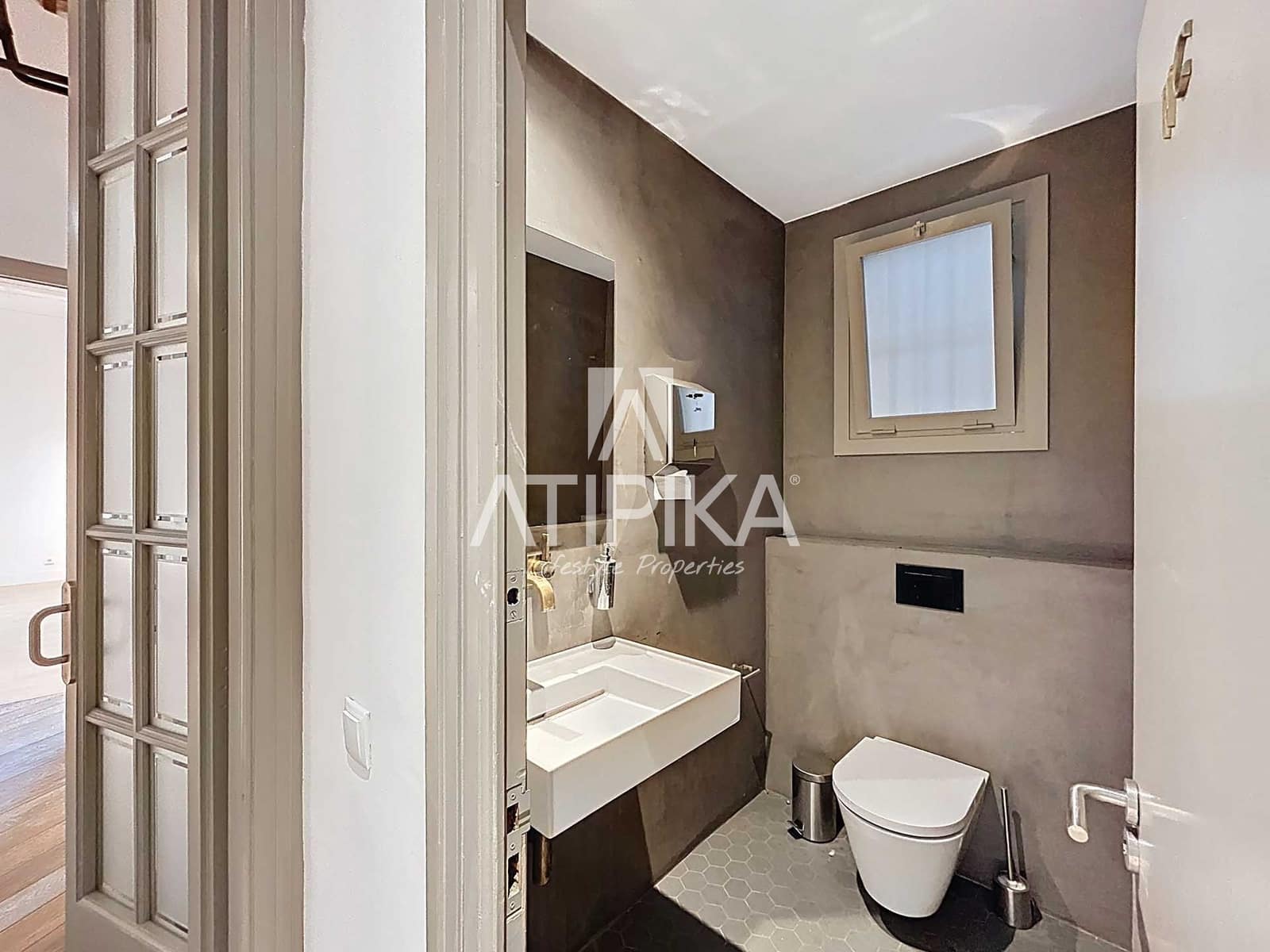 8 soveværelse Kontor til leje i Barcelona by - € 15.000 (Ref: 9195227)