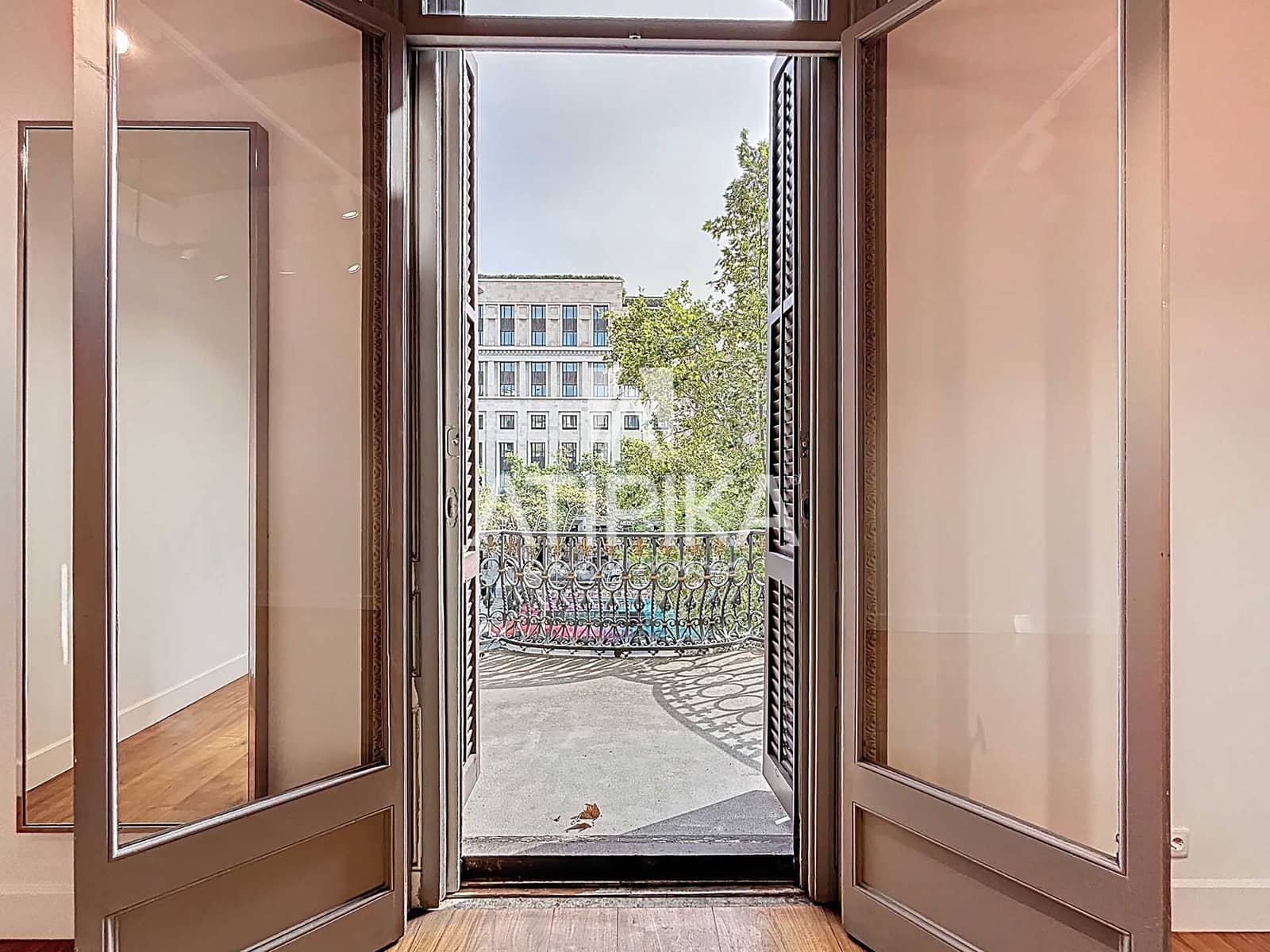 8 soveværelse Kontor til leje i Barcelona by - € 15.000 (Ref: 9195227)