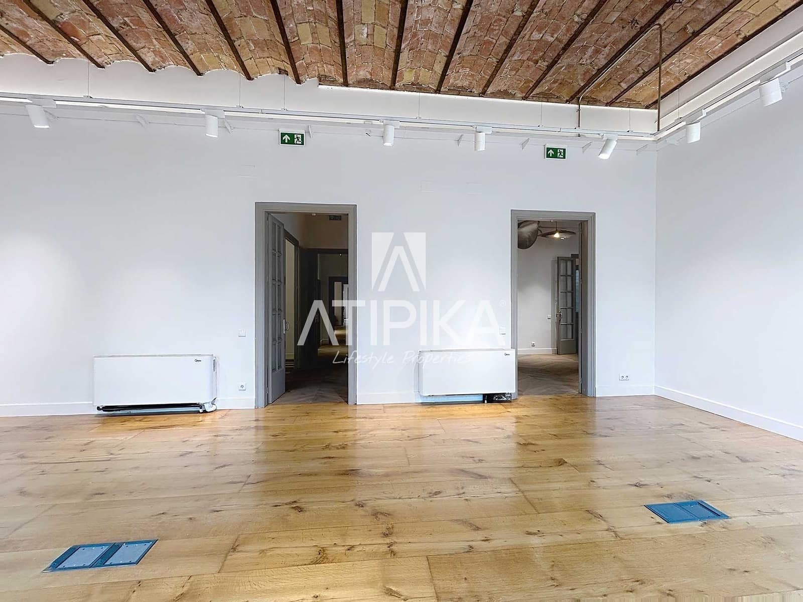 8 soveværelse Kontor til leje i Barcelona by - € 15.000 (Ref: 9195227)