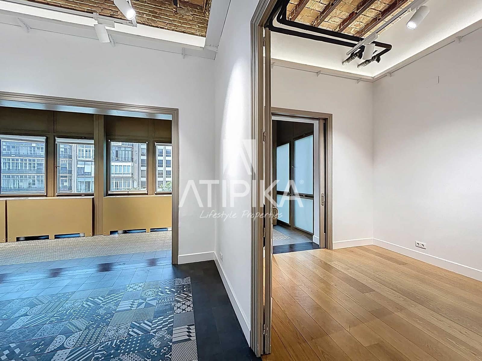 8 soveværelse Kontor til leje i Barcelona by - € 15.000 (Ref: 9195227)