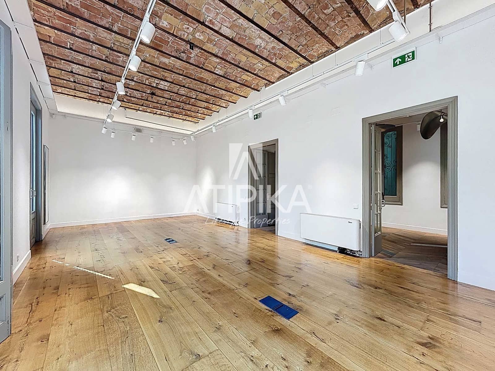 8 soveværelse Kontor til leje i Barcelona by - € 15.000 (Ref: 9195227)