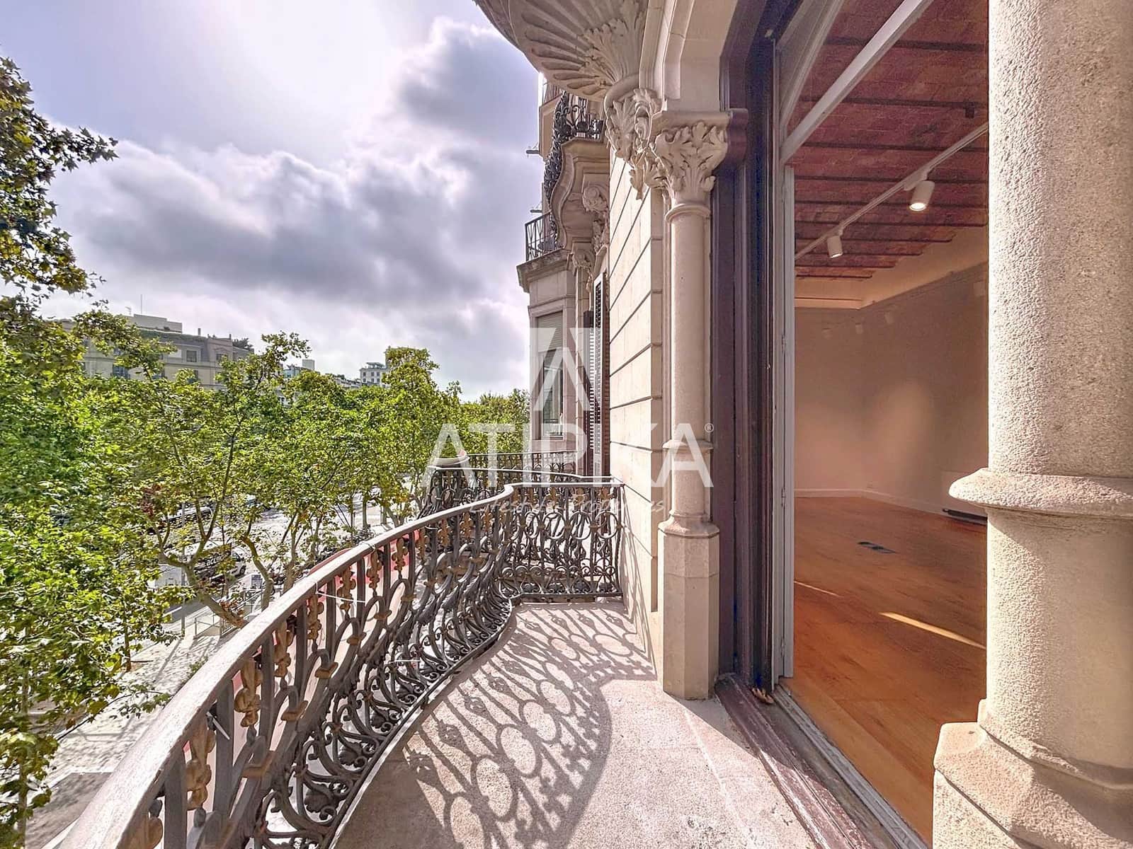 8 soveværelse Kontor til leje i Barcelona by - € 15.000 (Ref: 9195227)