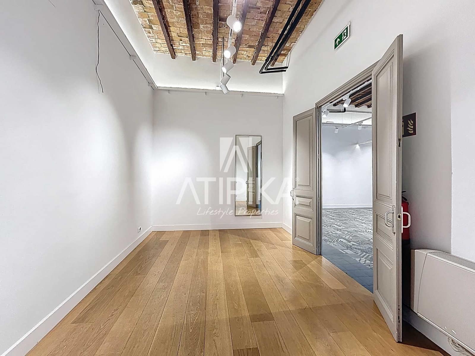 8 soveværelse Kontor til leje i Barcelona by - € 15.000 (Ref: 9195227)