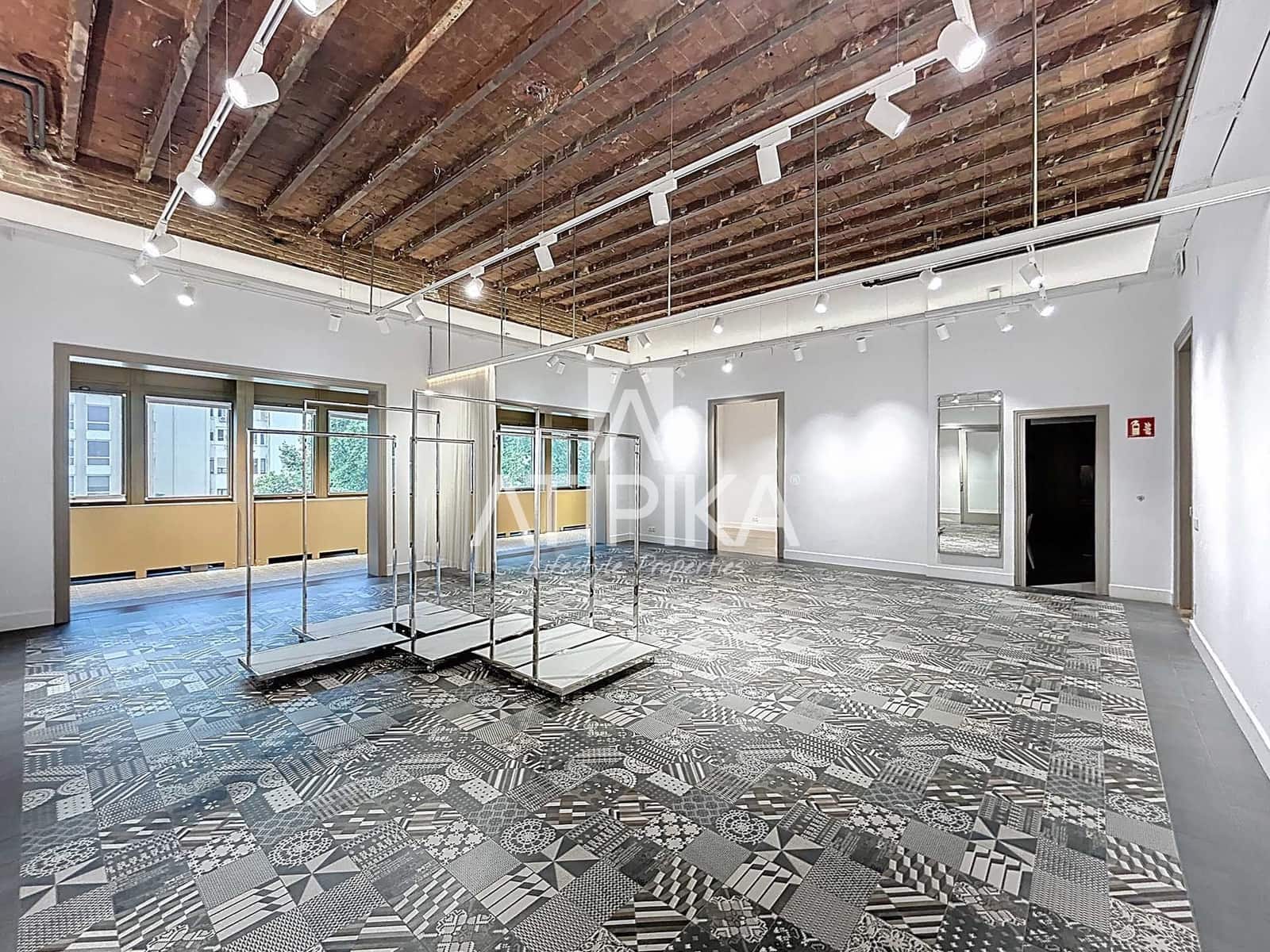 8 soveværelse Kontor til leje i Barcelona by - € 15.000 (Ref: 9195227)