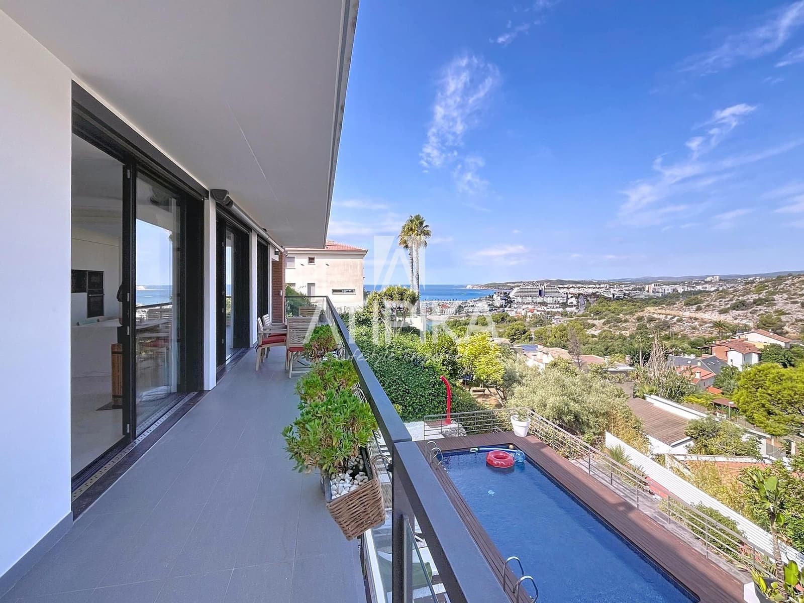 6 soveværelse Villa til salg i Sitges med swimmingpool - € 1.850.000 (Ref: 9197445)