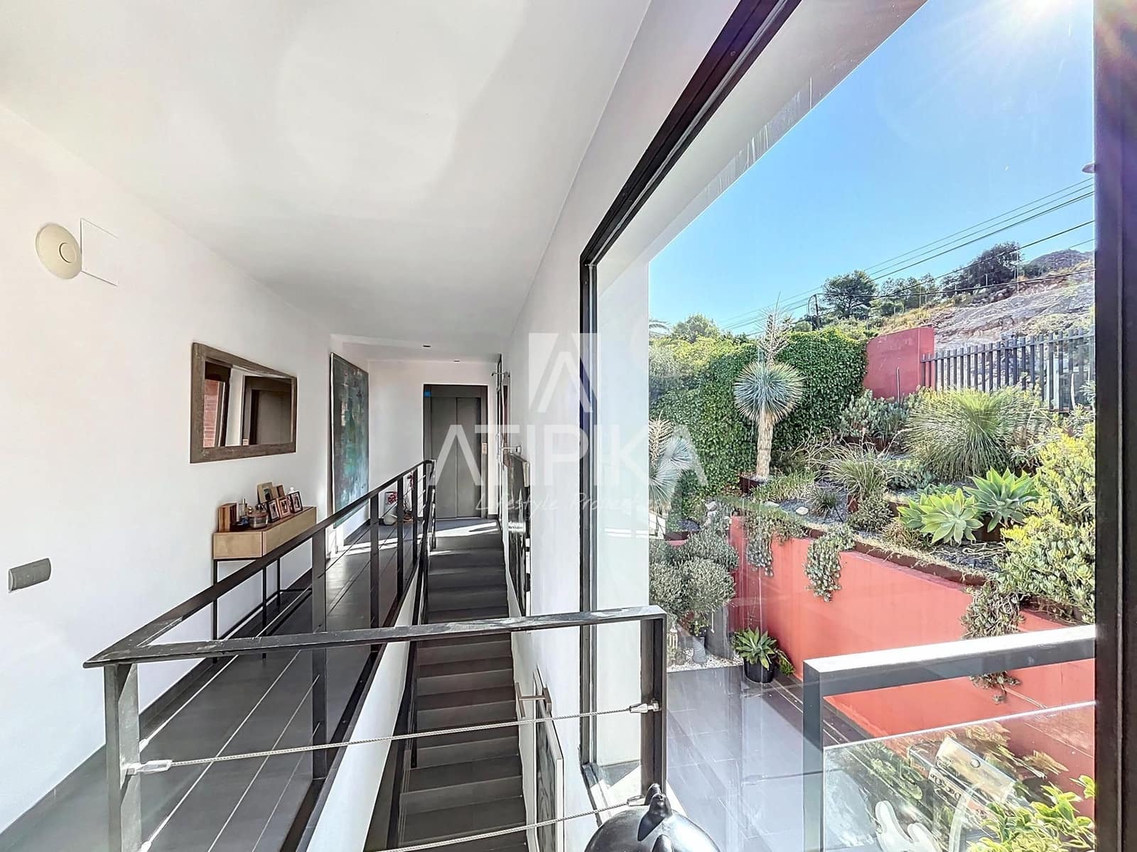 6 soveværelse Villa til salg i Sitges med swimmingpool - € 1.850.000 (Ref: 9197445)