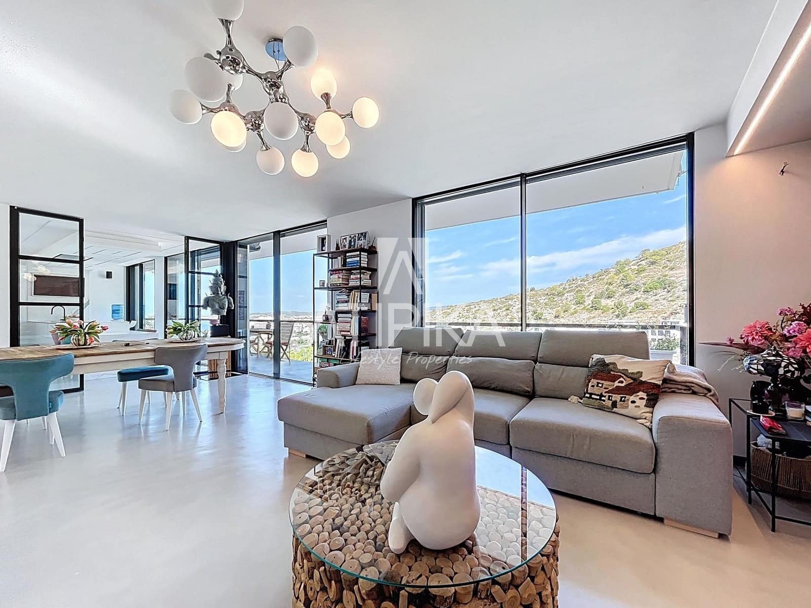 6 soveværelse Villa til salg i Sitges med swimmingpool - € 1.850.000 (Ref: 9197445)