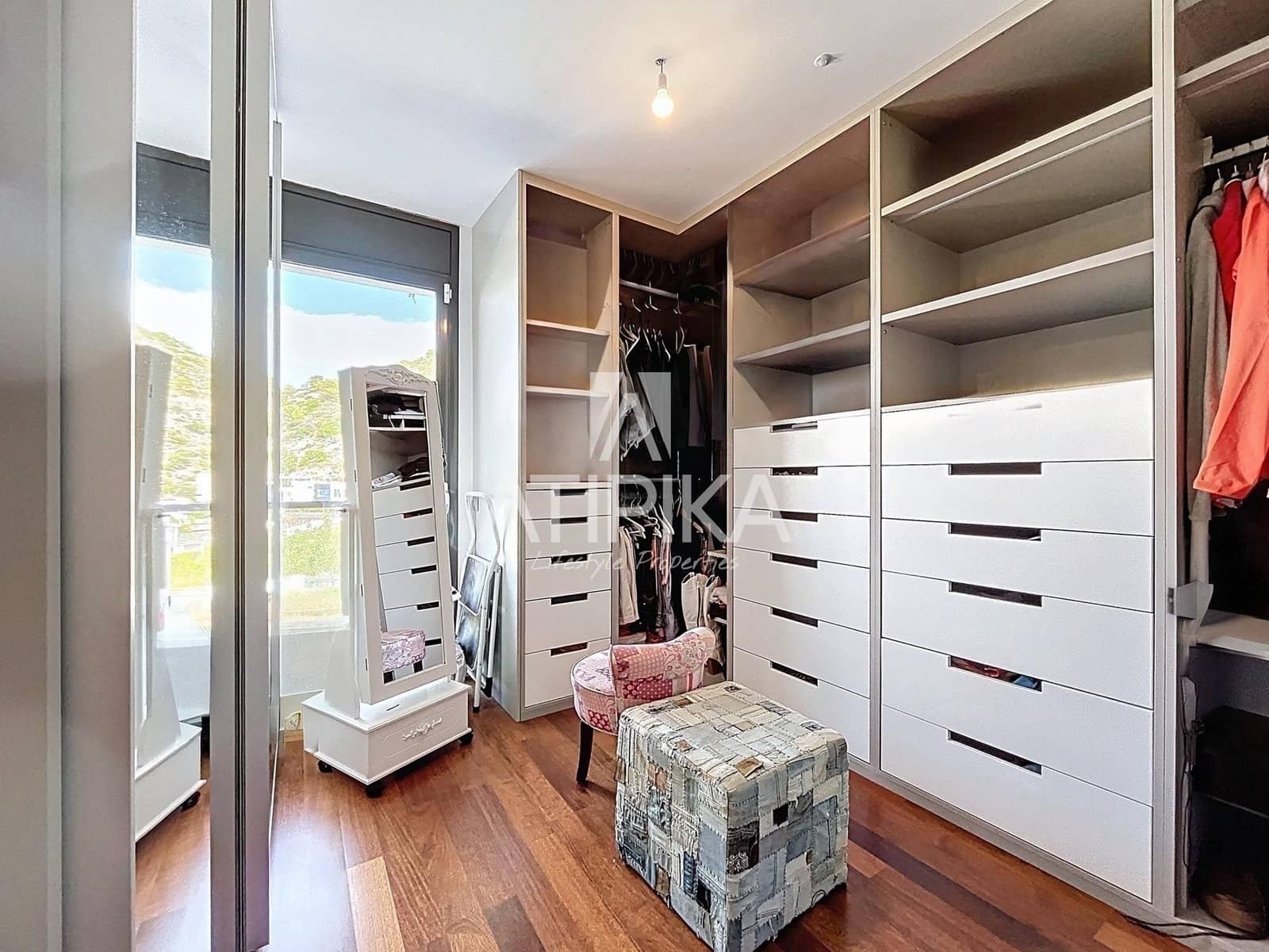 6 soveværelse Villa til salg i Sitges med swimmingpool - € 1.850.000 (Ref: 9197445)