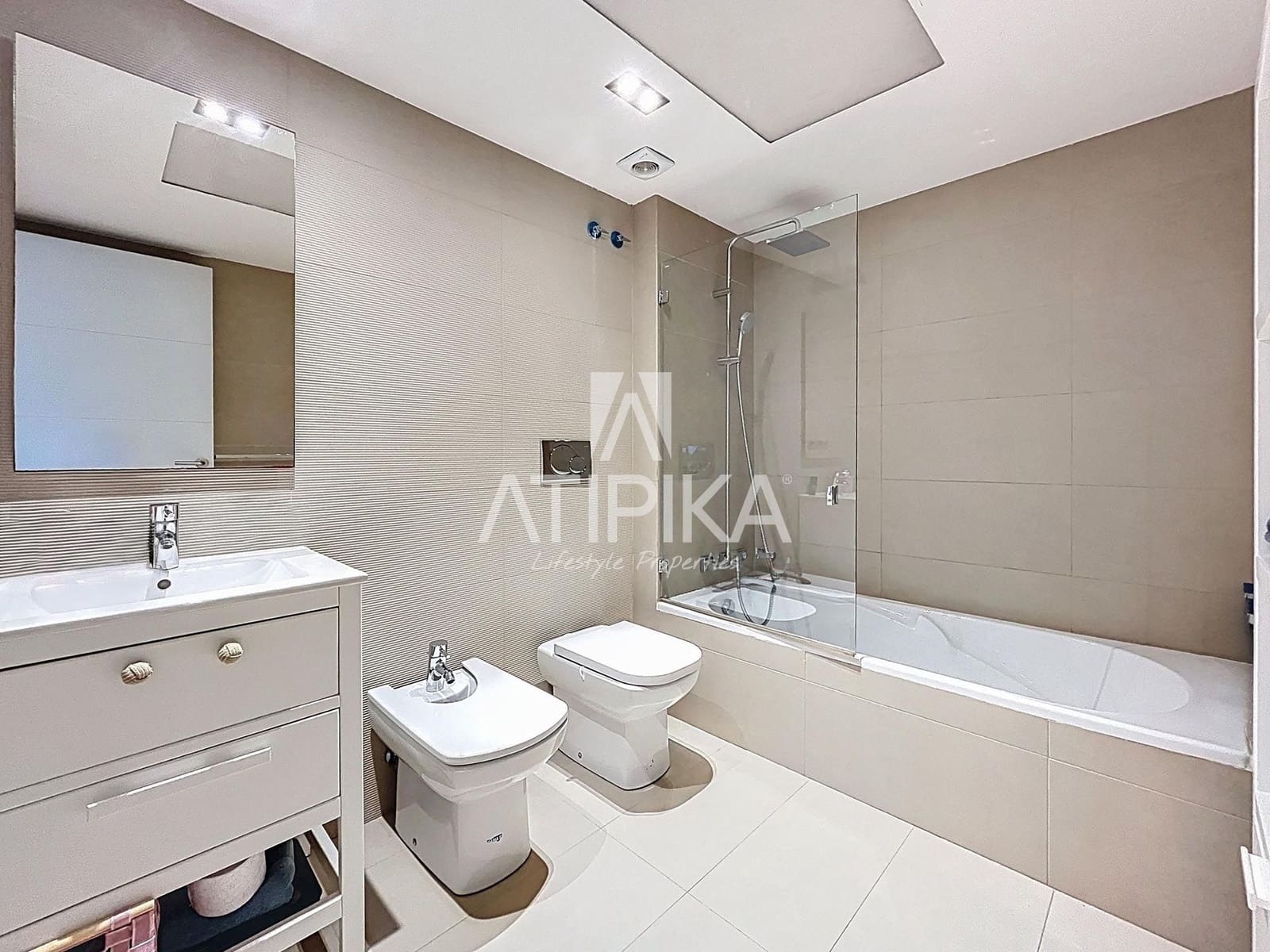 6 soveværelse Villa til salg i Sitges med swimmingpool - € 1.850.000 (Ref: 9197445)