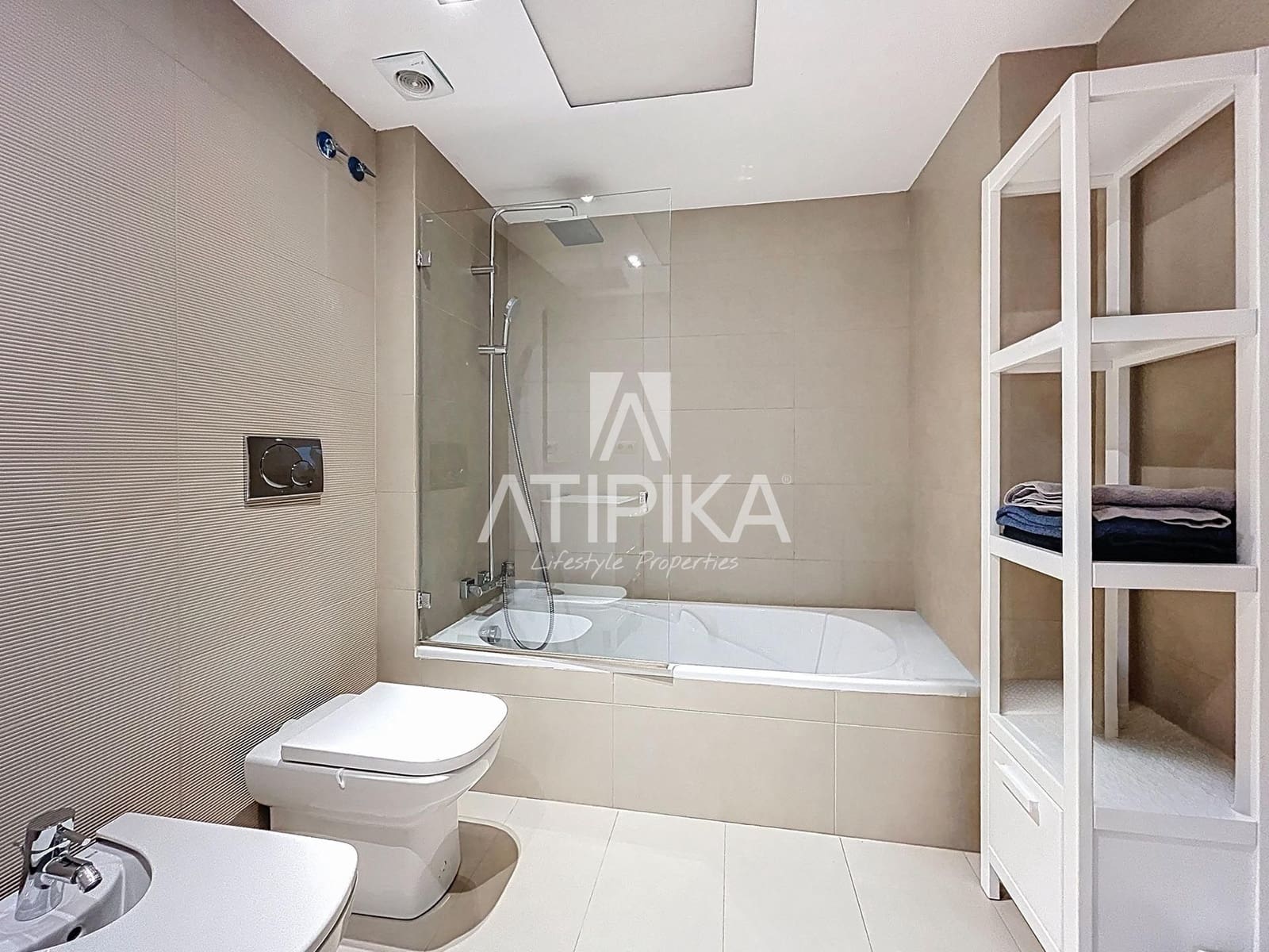 6 soveværelse Villa til salg i Sitges med swimmingpool - € 1.850.000 (Ref: 9197445)