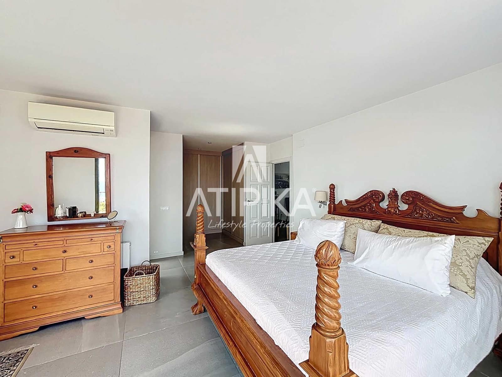 5 quarto Moradia para venda em Sant Pere de Ribes com piscina - 1 950 000 € (Ref: 9200240)